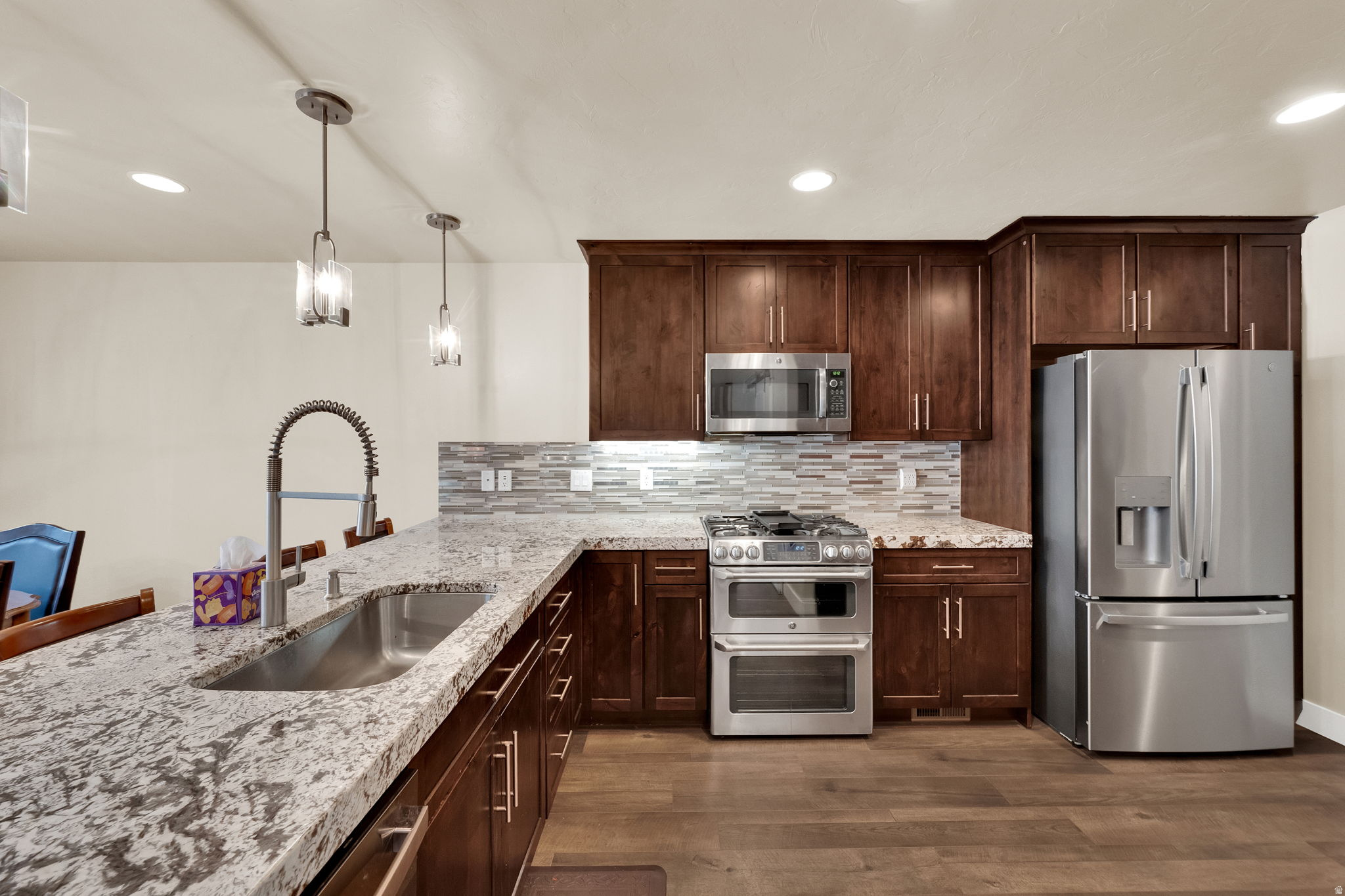 PARK VIEW - Residential