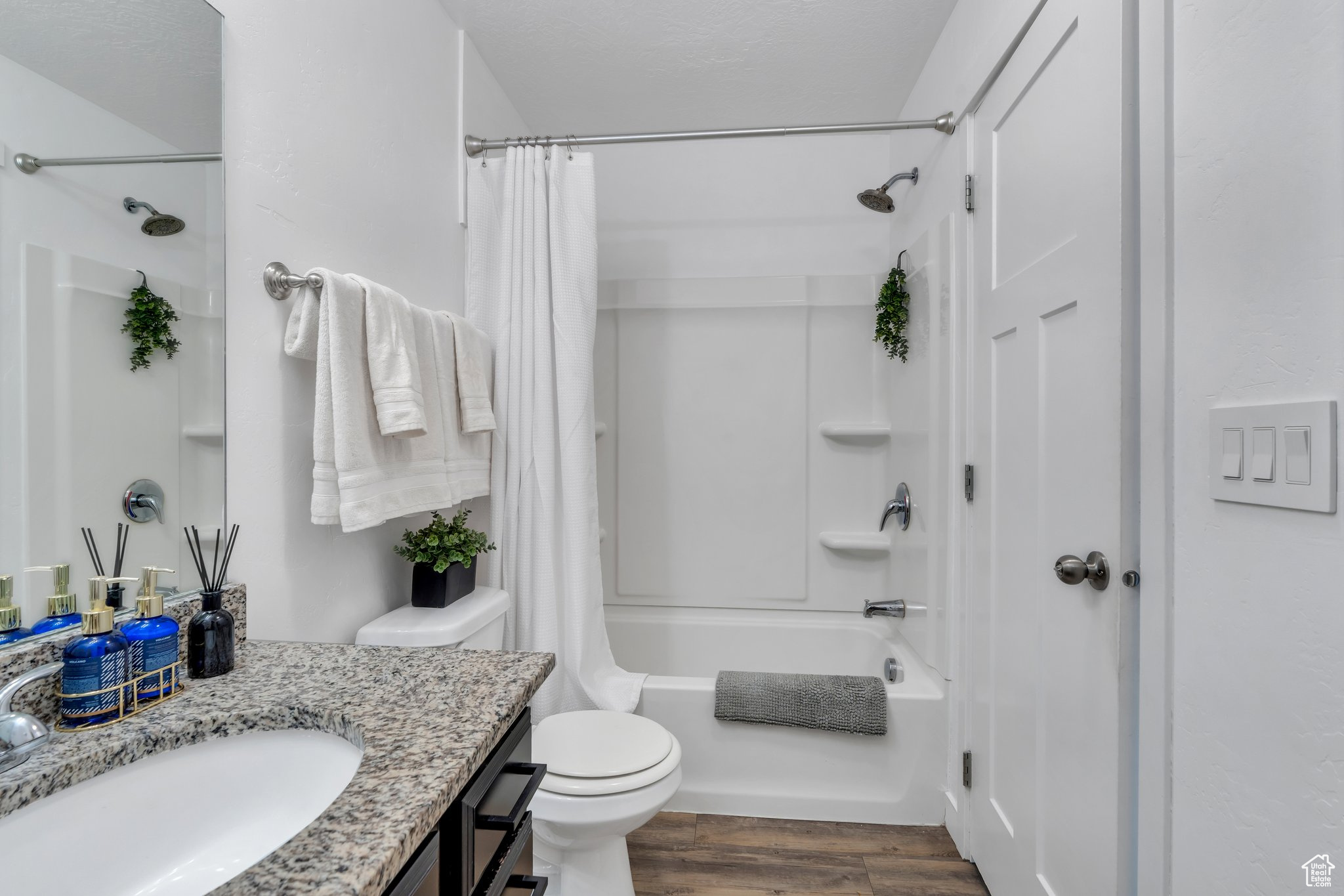 EDGEWATER AT GENEVA - Residential