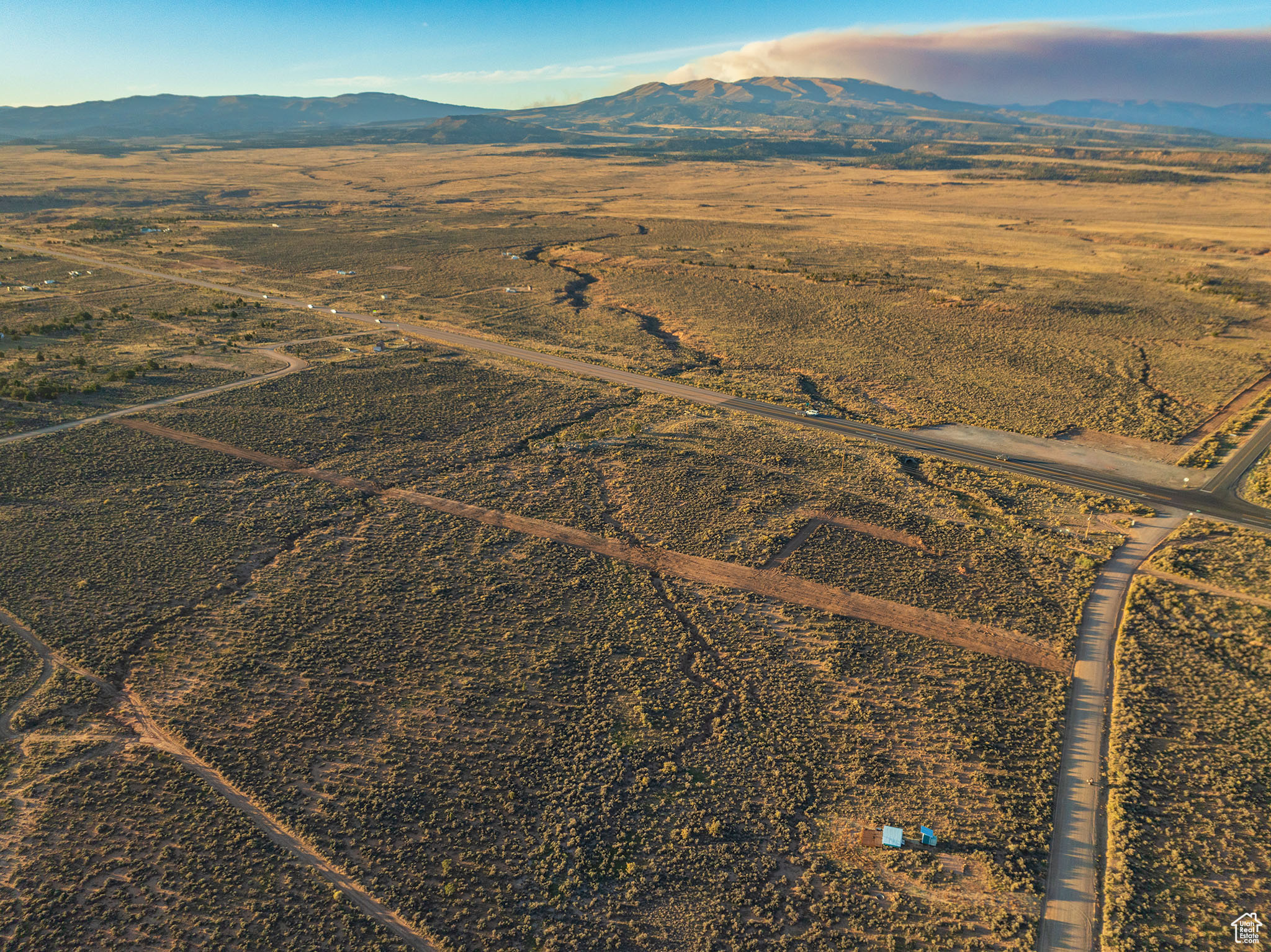 ELK FLAT RANCHES - Land