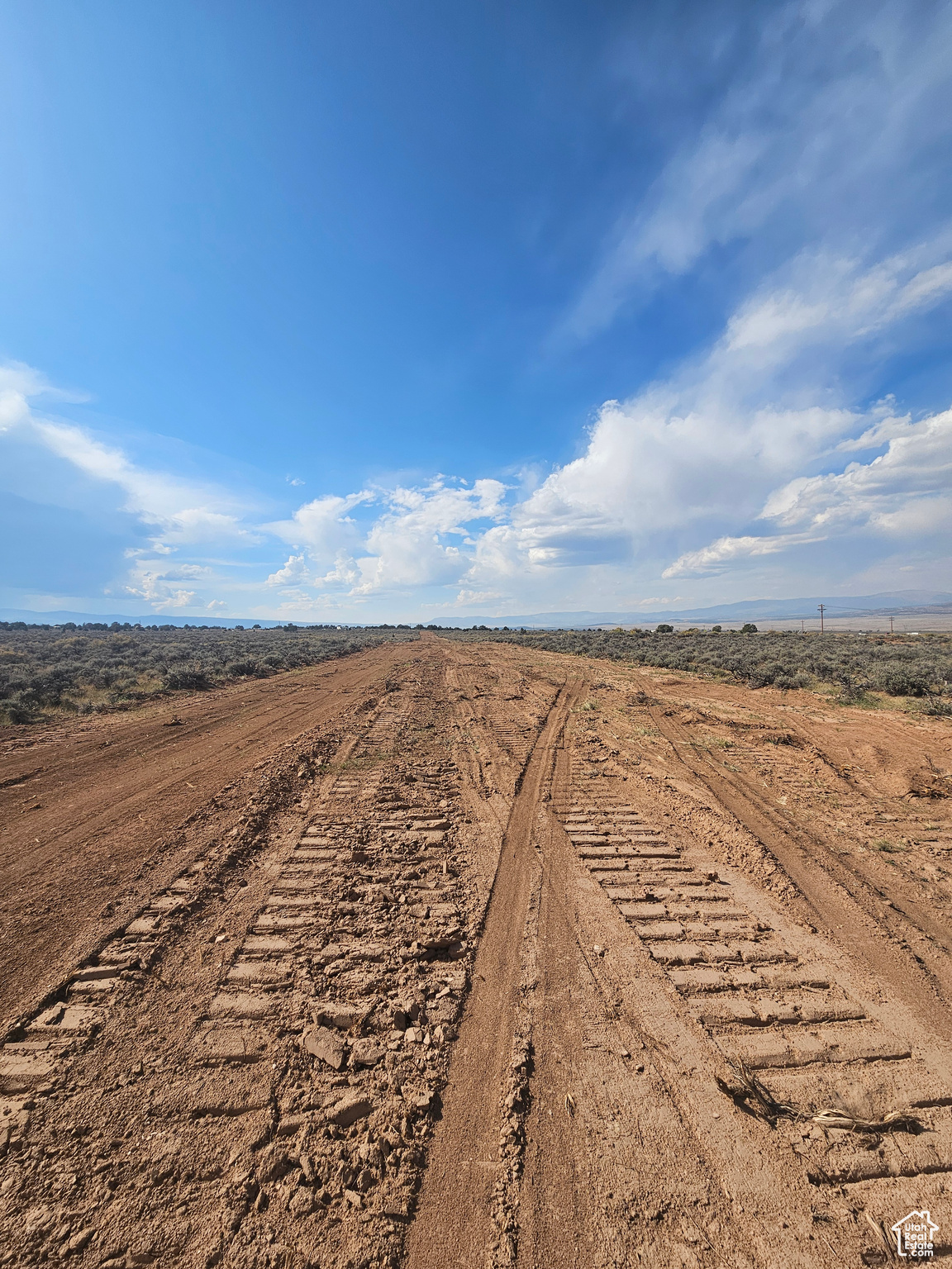 ELK FLAT RANCHES - Land