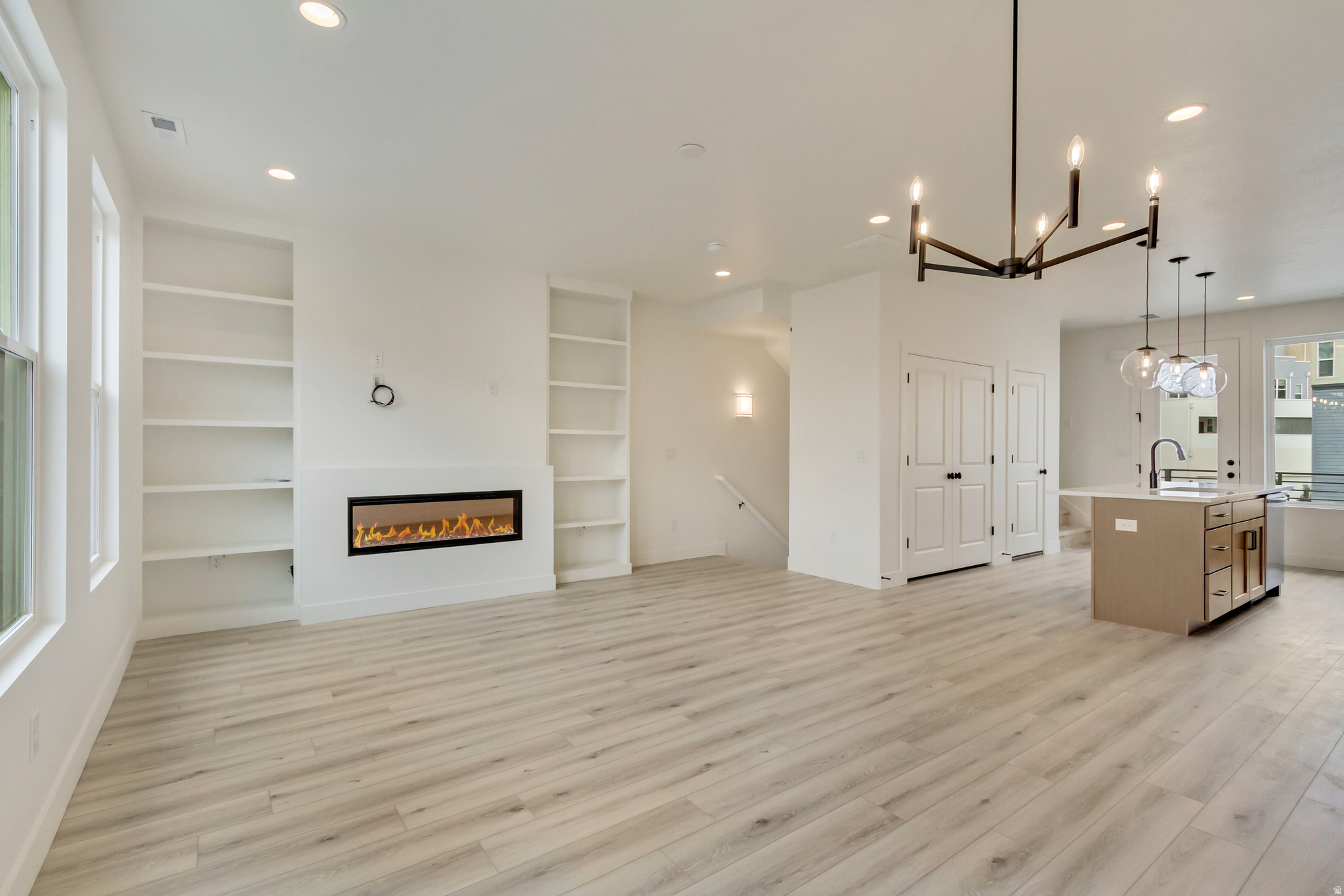 DOWNTOWN DAYBREAK - Residential