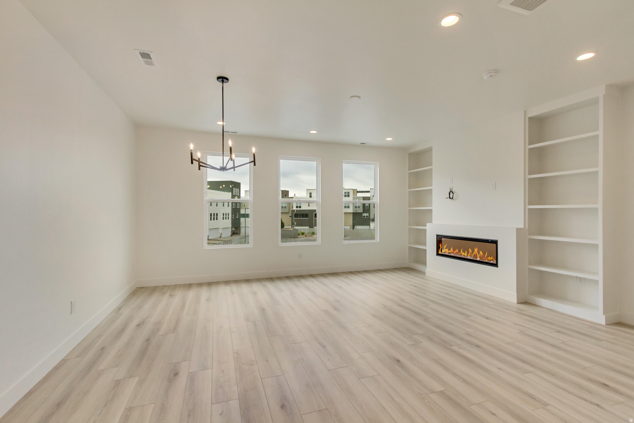 DOWNTOWN DAYBREAK - Residential