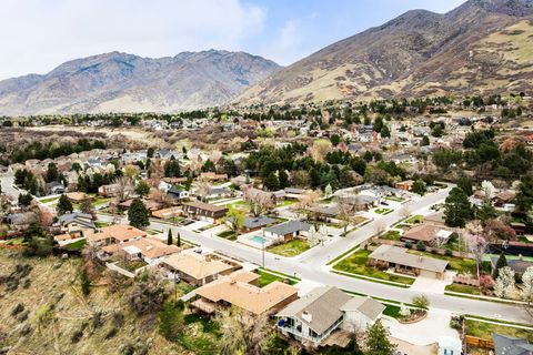 Tiny photo for 8626 S SCOTTISH DR, Cottonwood Heights, UT 84093 (MLS # 2145809)