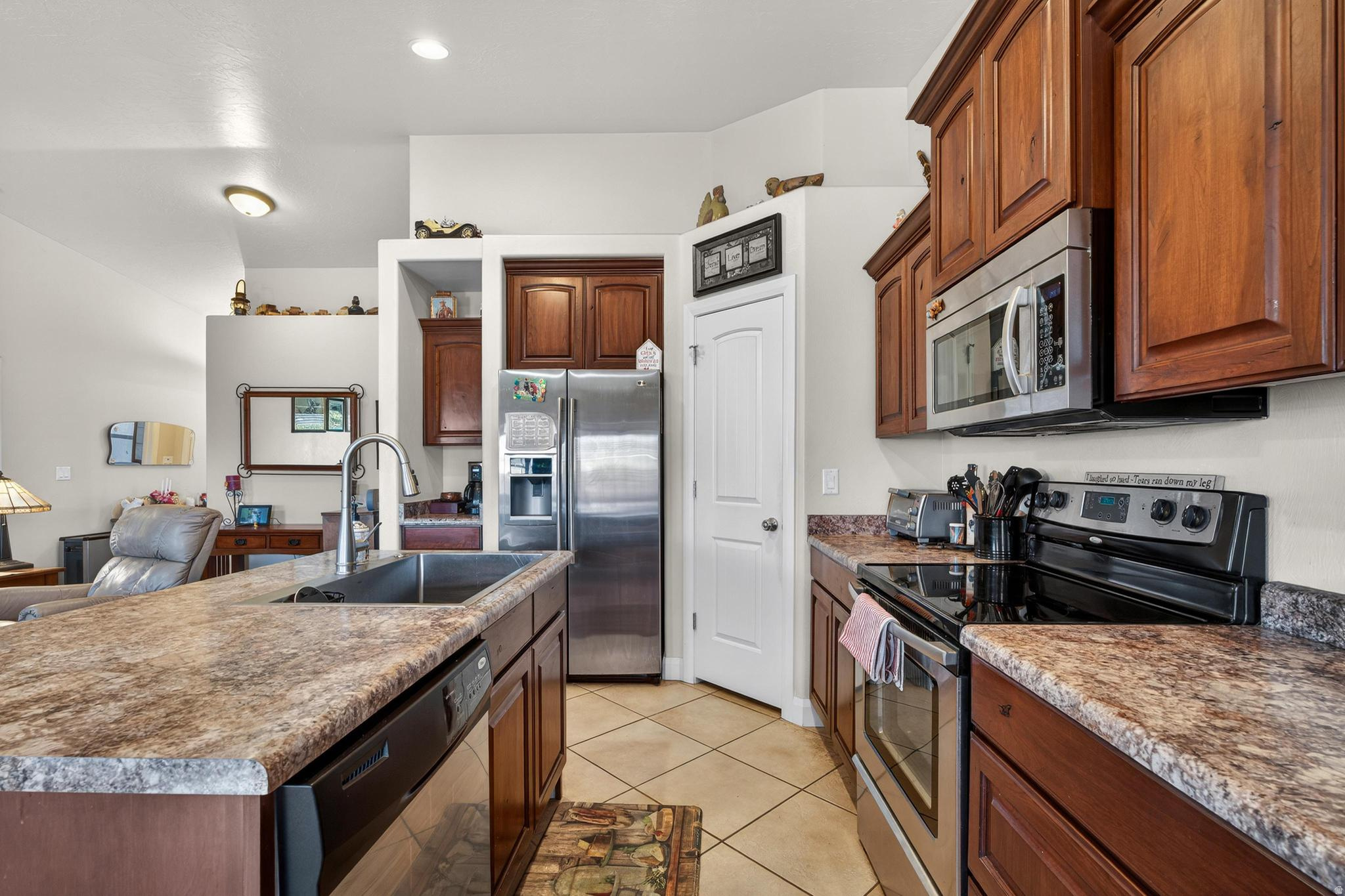 NEW WARM SPRINGS - Residential