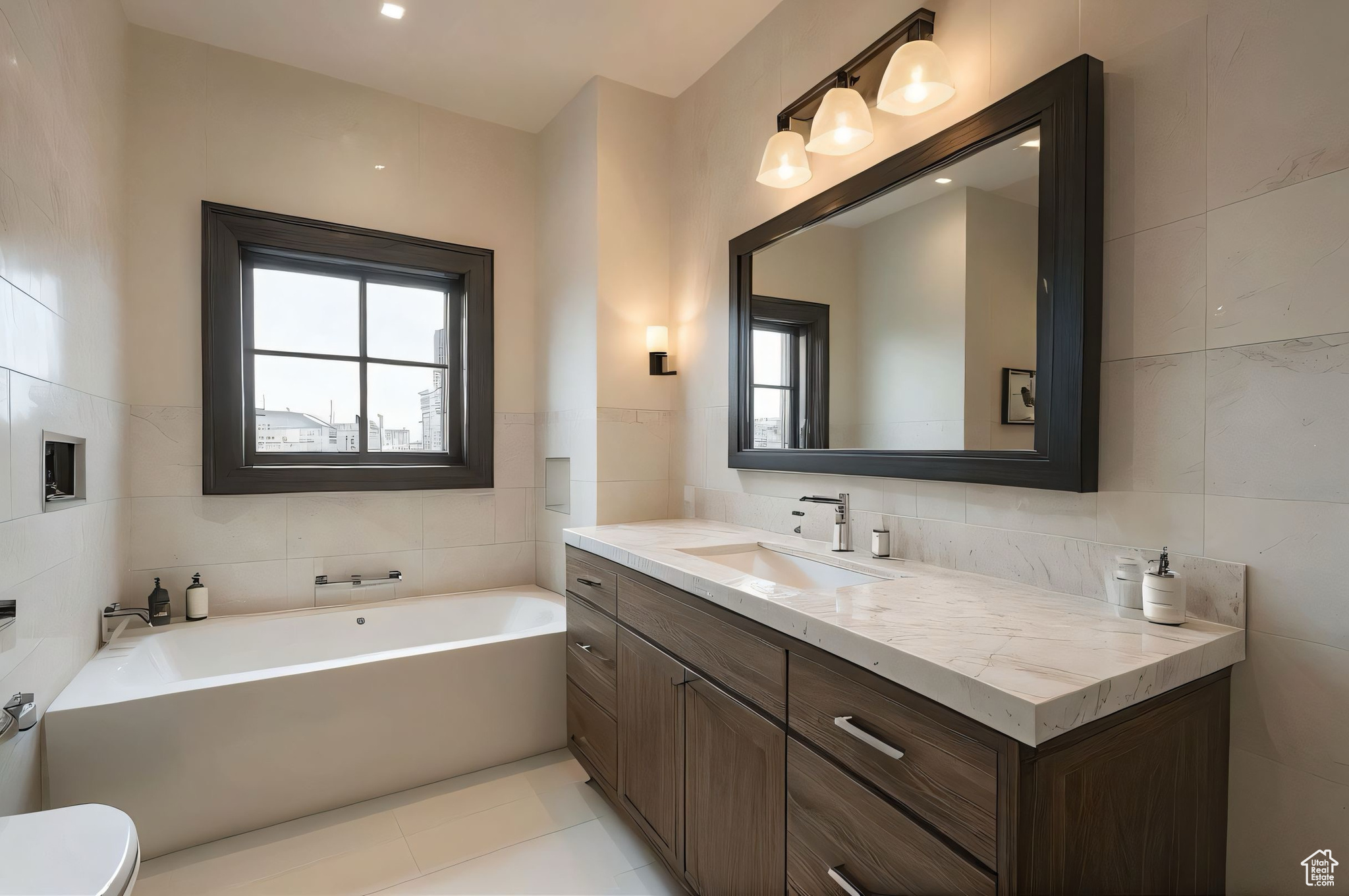 Midway, Utah 84049, United States, 6 Bedrooms Bedrooms, ,9 BathroomsBathrooms,Residential,Active,108216