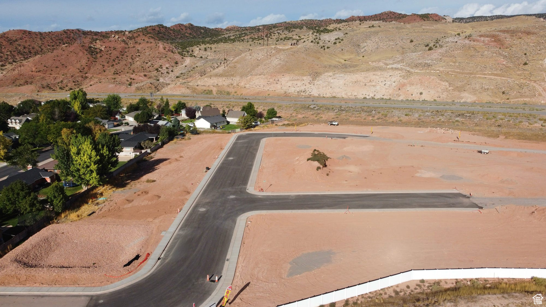 COTTONWOOD CORNER - PHASE 1 - Land