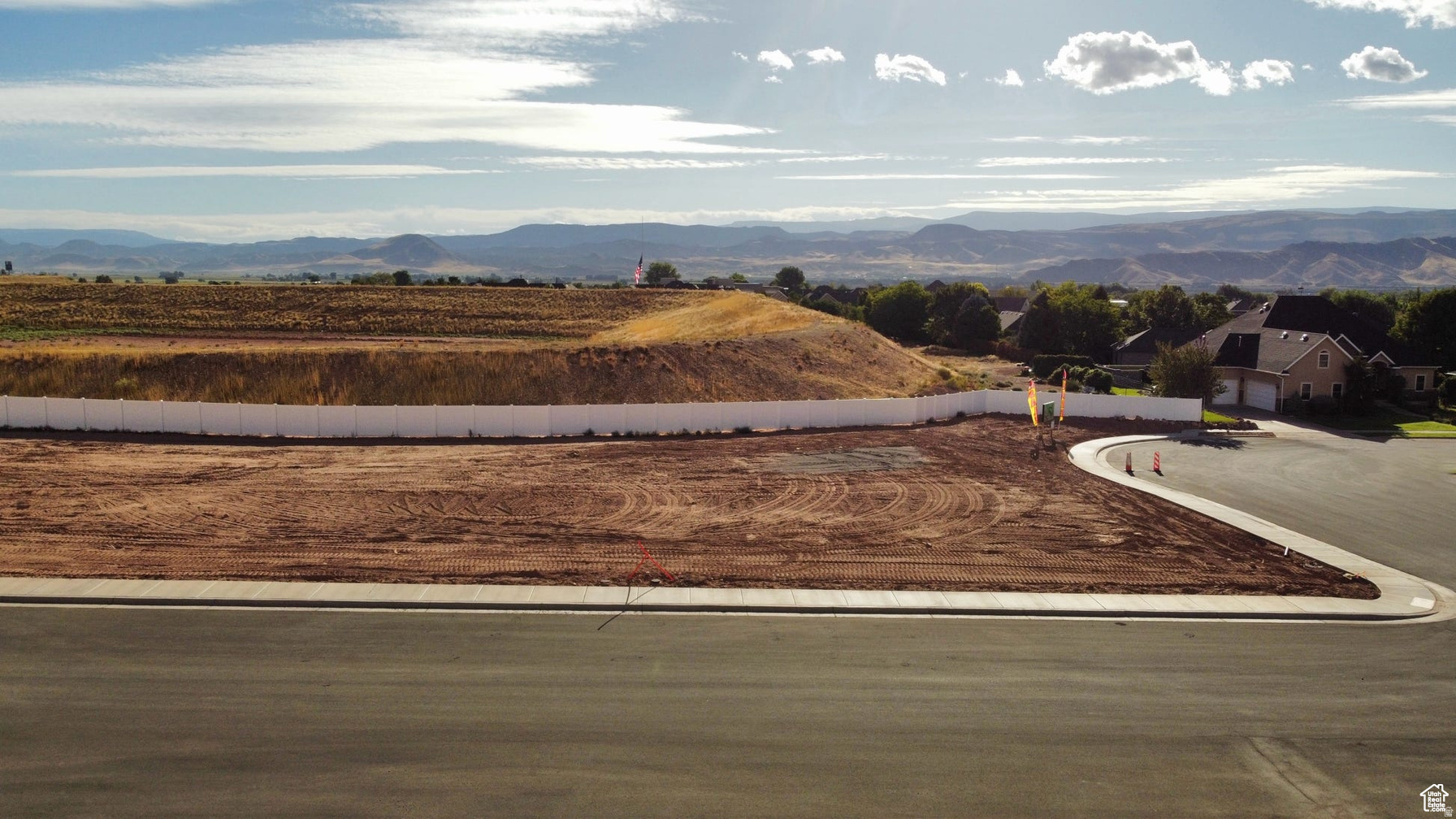 COTTONWOOD CORNER - PHASE 1 - Land