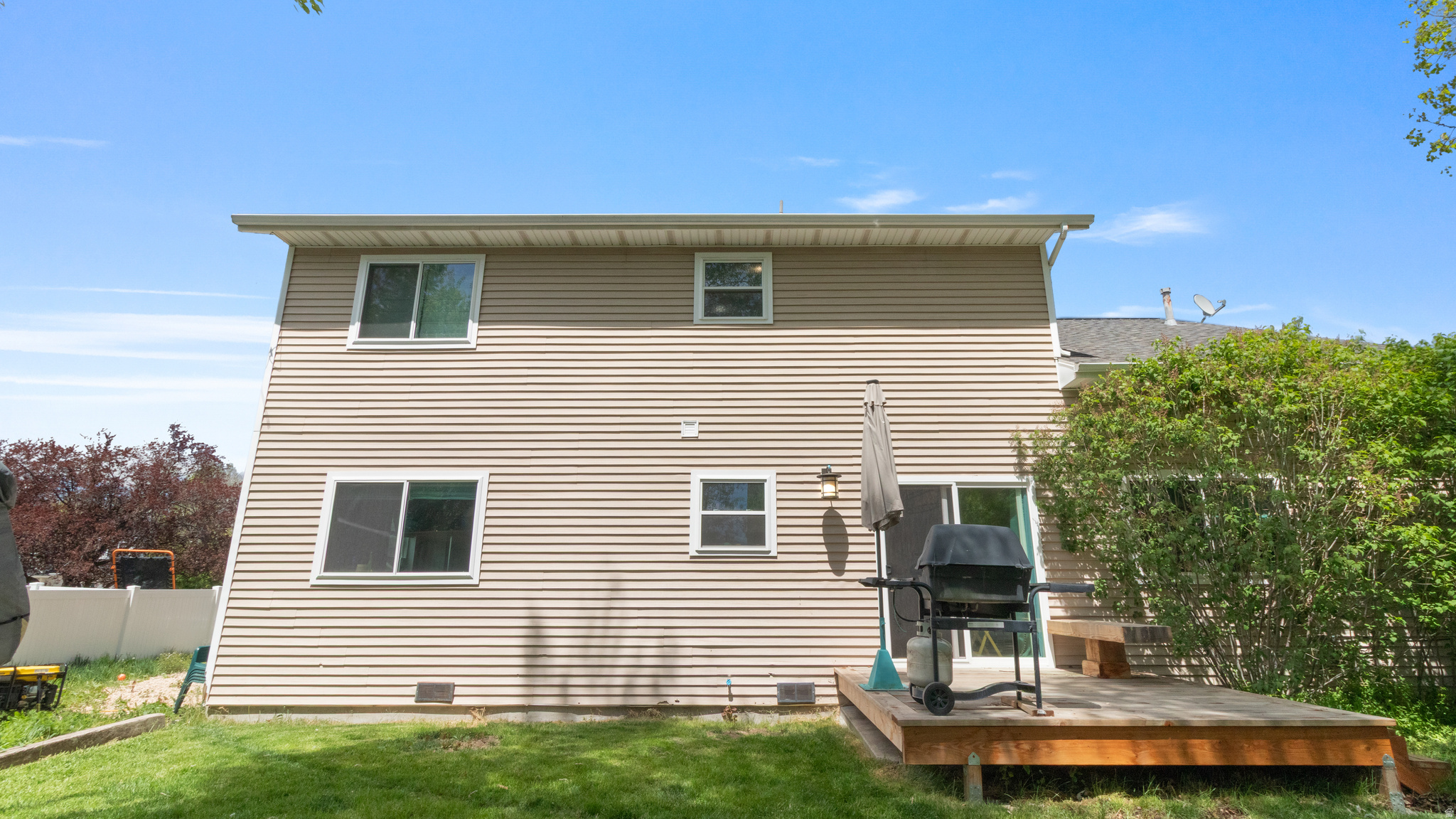 COUNTRY MEADOW ESTATES - Residential