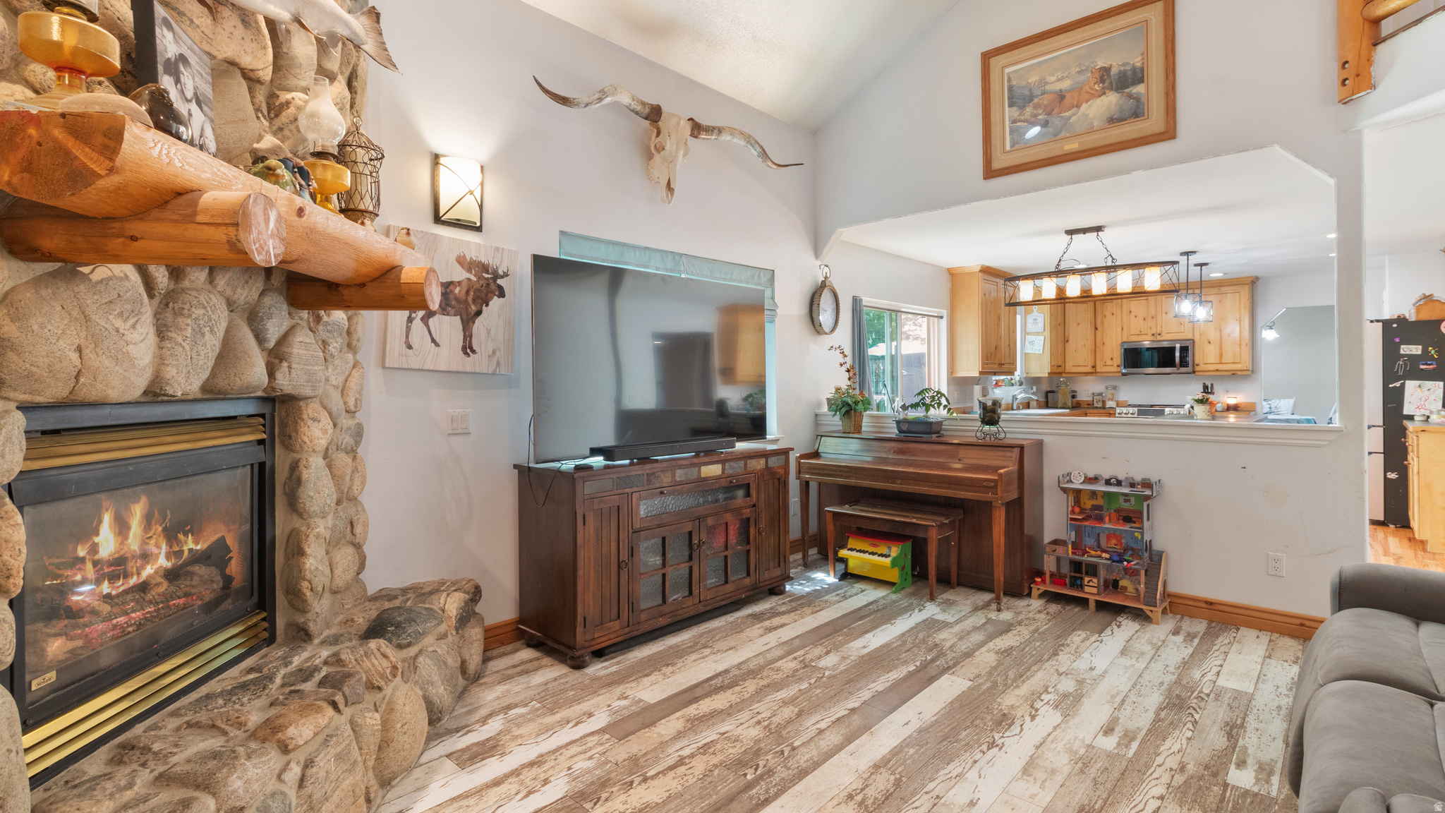 COUNTRY MEADOW ESTATES - Residential