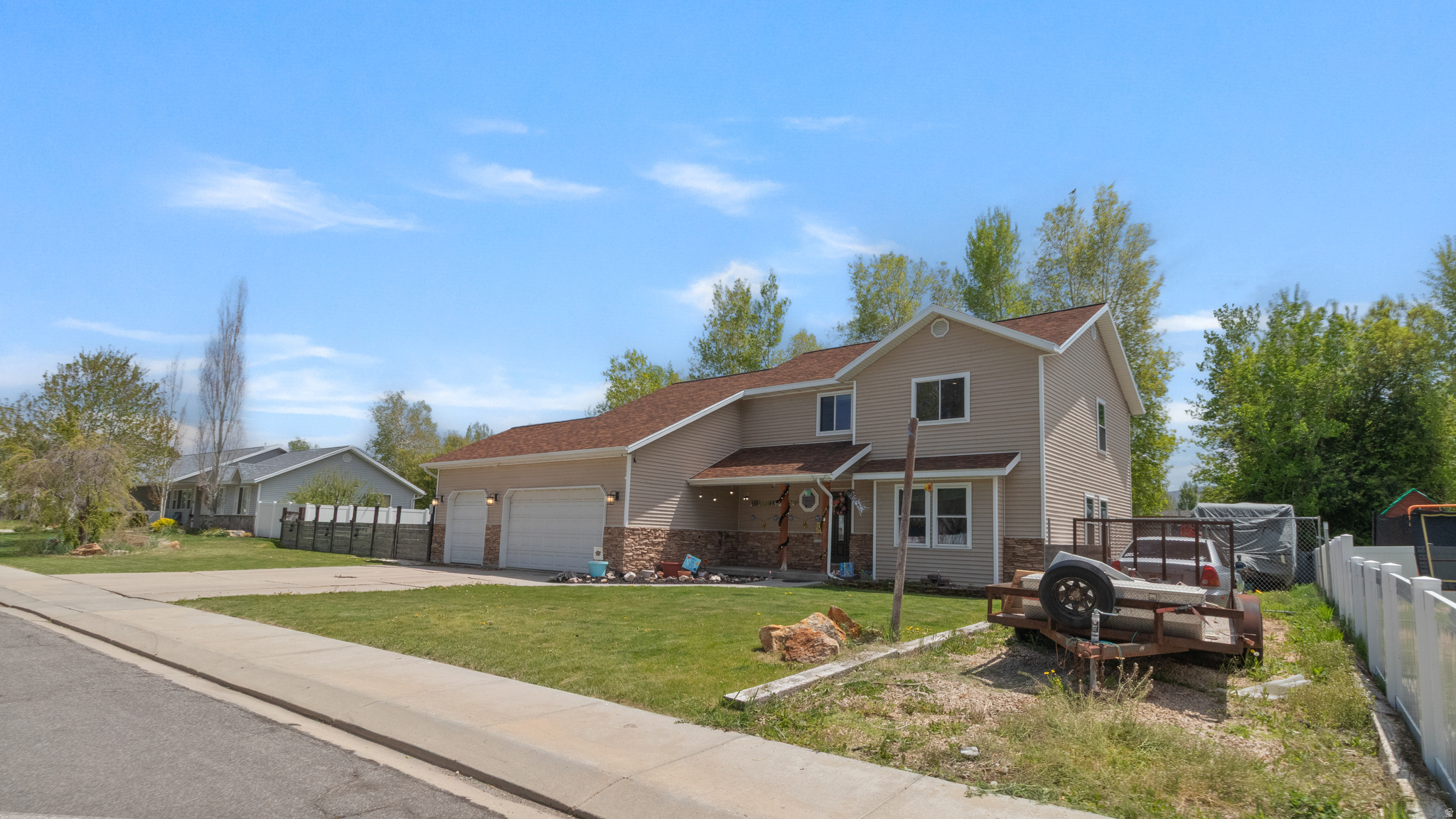 COUNTRY MEADOW ESTATES - Residential