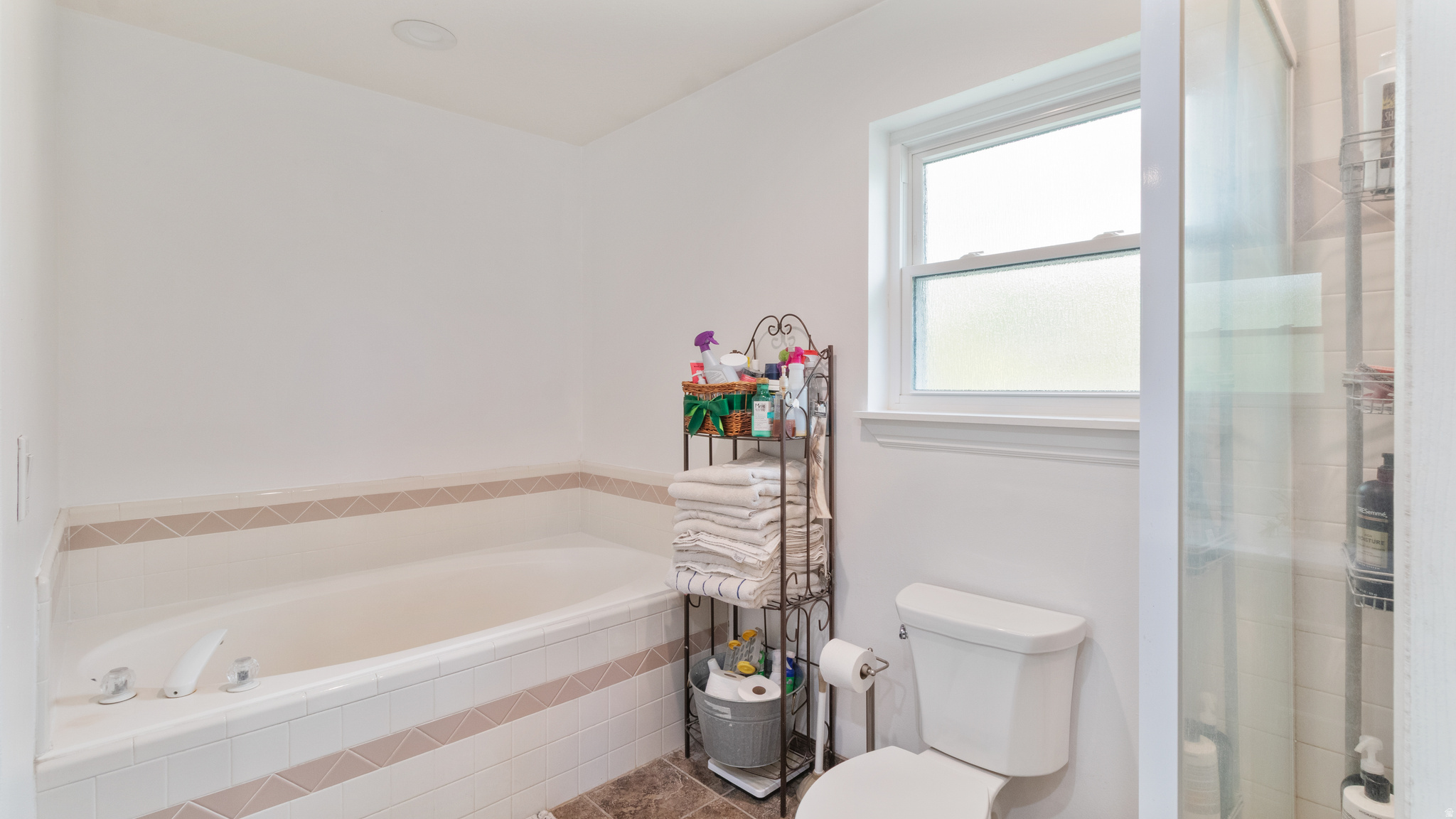 COUNTRY MEADOW ESTATES - Residential