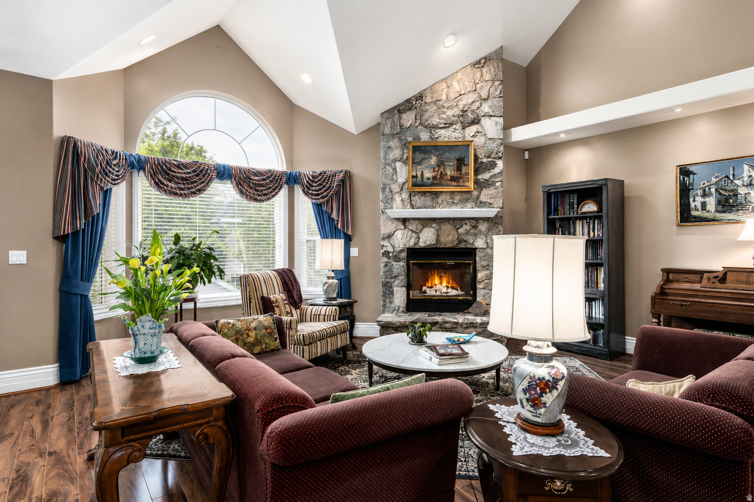MOUNTAIN RIDGE ESTATES - Residential