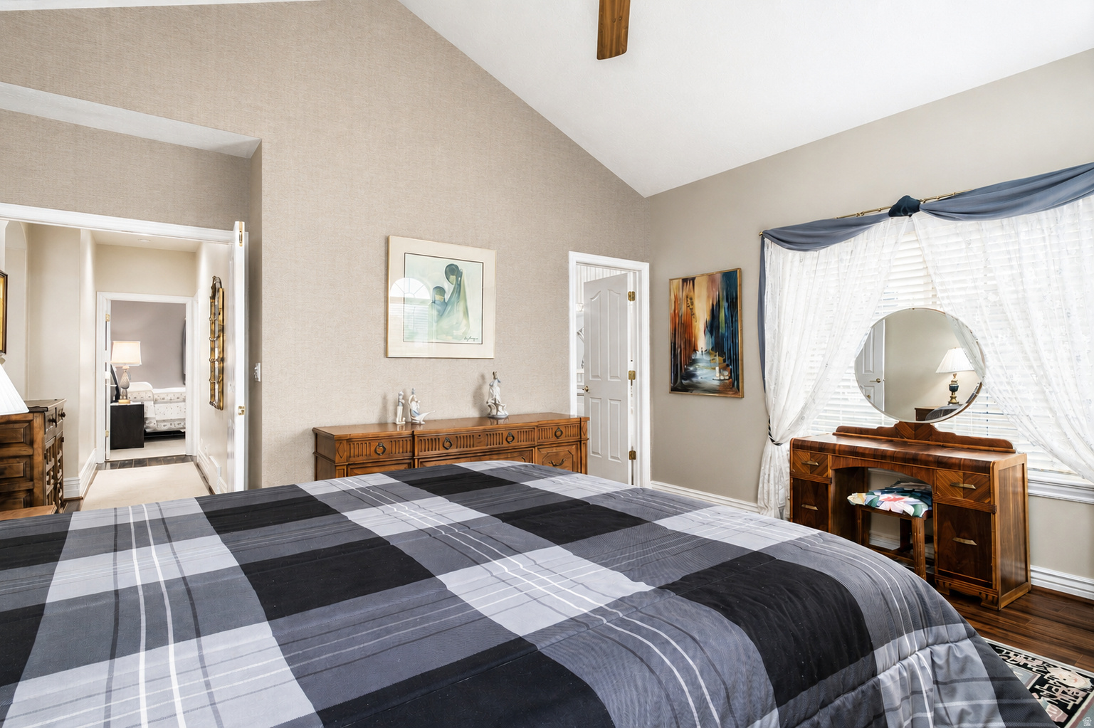 MOUNTAIN RIDGE ESTATES - Residential
