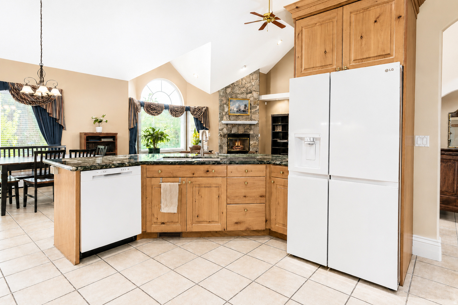 MOUNTAIN RIDGE ESTATES - Residential
