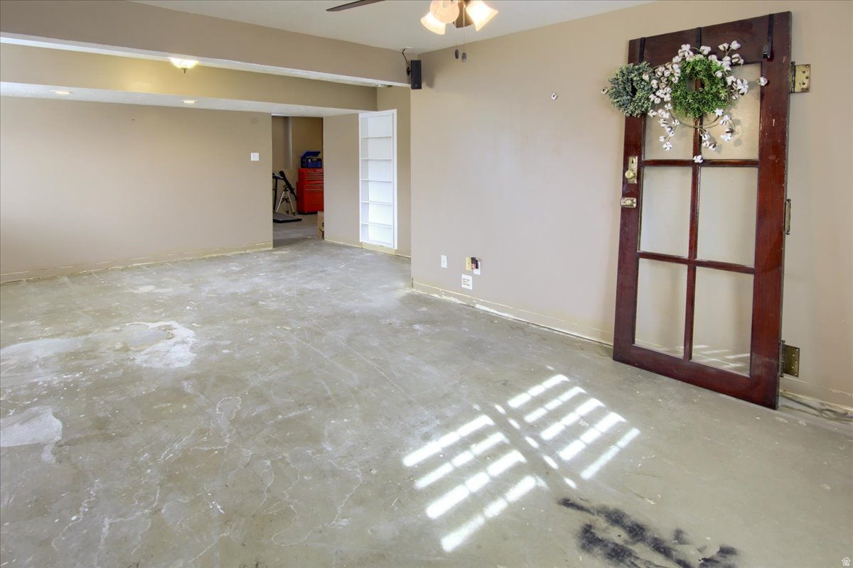 MAYFIELD ESTATES - Residential