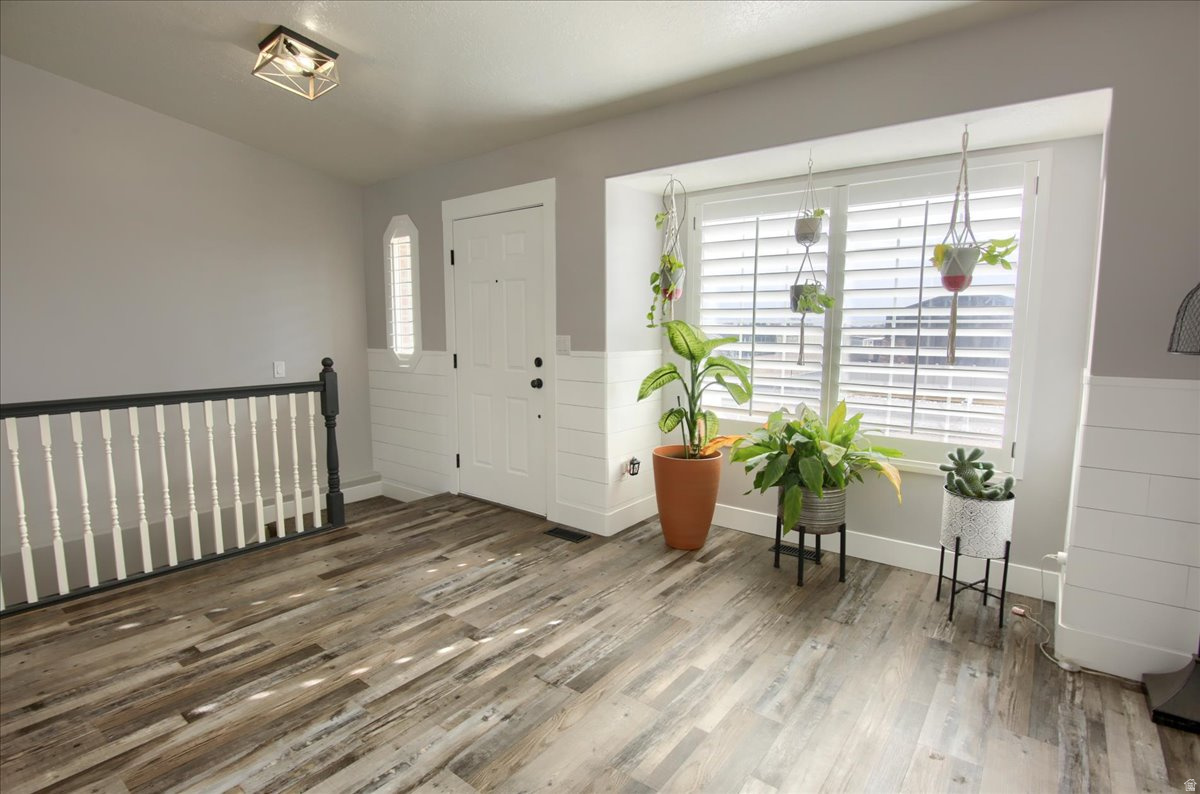 MAYFIELD ESTATES - Residential