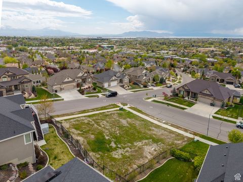 Tiny photo for 635 N RIDGE DR #25, Provo, UT 84606 (MLS # 2080264)
