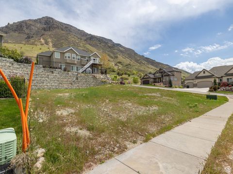 Tiny photo for 635 N RIDGE DR #25, Provo, UT 84606 (MLS # 2080264)
