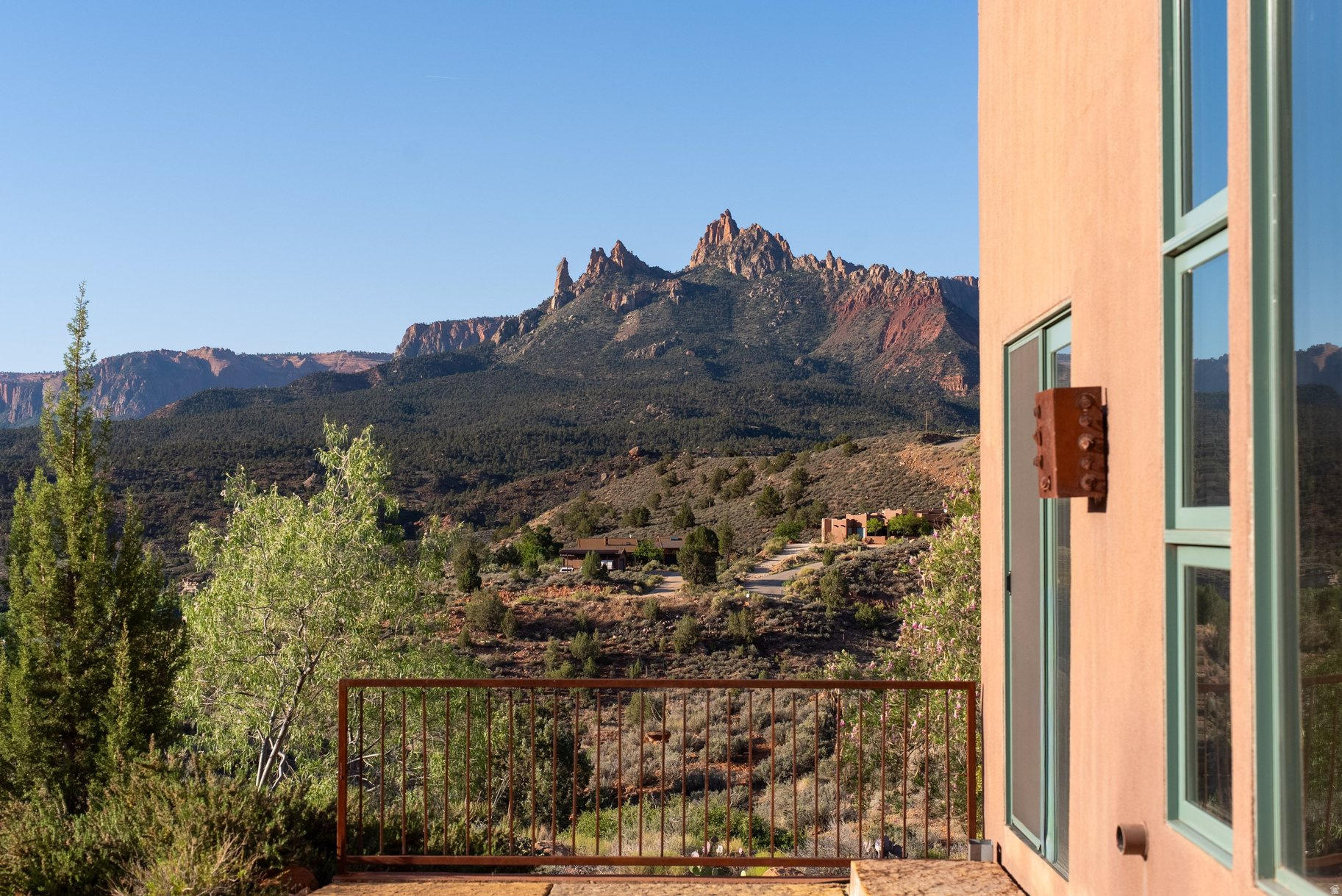 VALLEY VIEW - Residential
