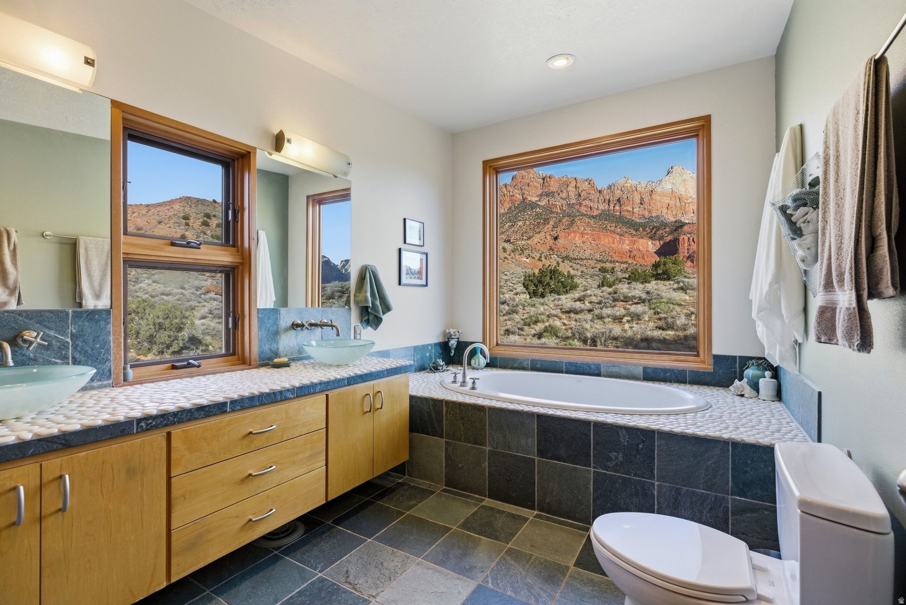VALLEY VIEW - Residential