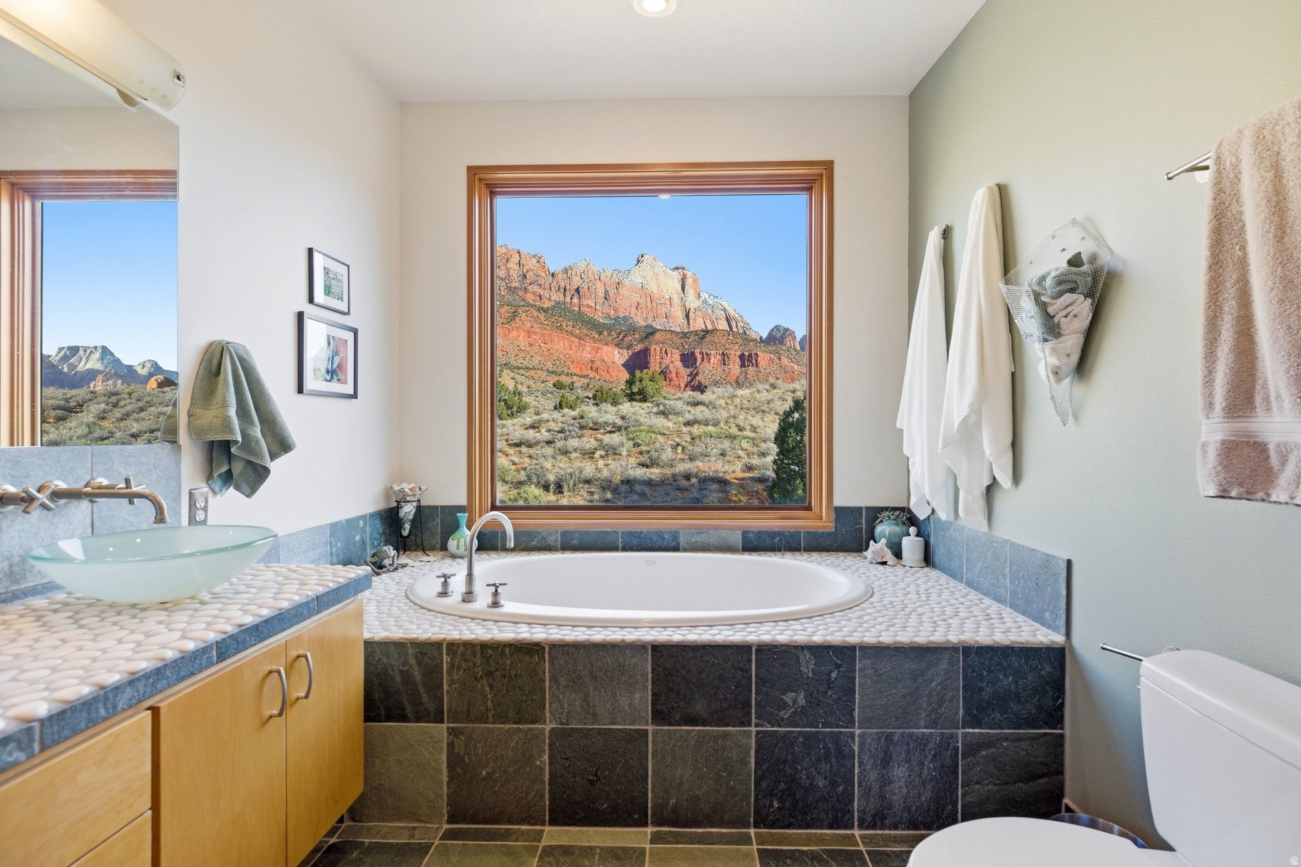 VALLEY VIEW - Residential