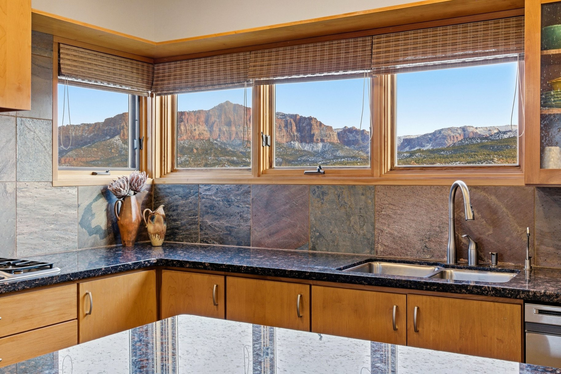 VALLEY VIEW - Residential