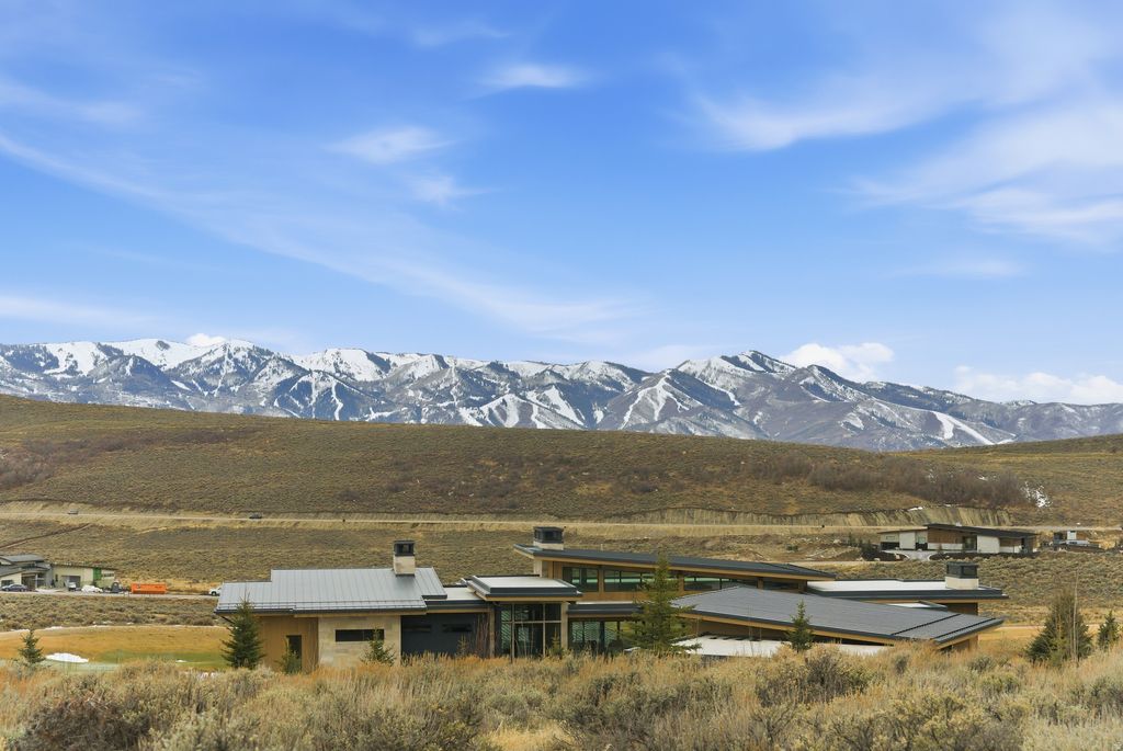 Photo of 5744 GOLF CLUB LINK #14, Park City, UT 84098 (MLS # 2136898)