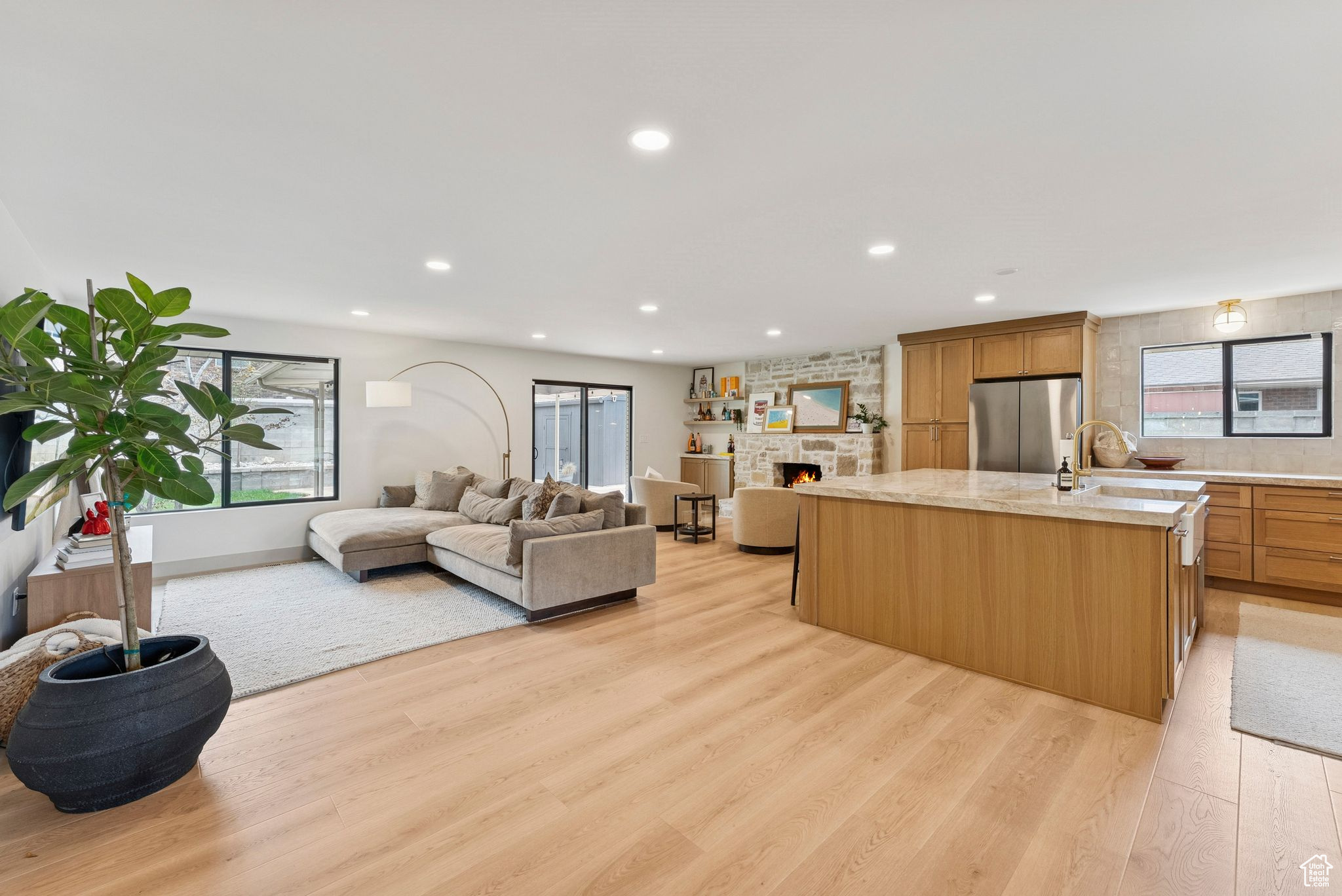 WILLOWCREST - Residential