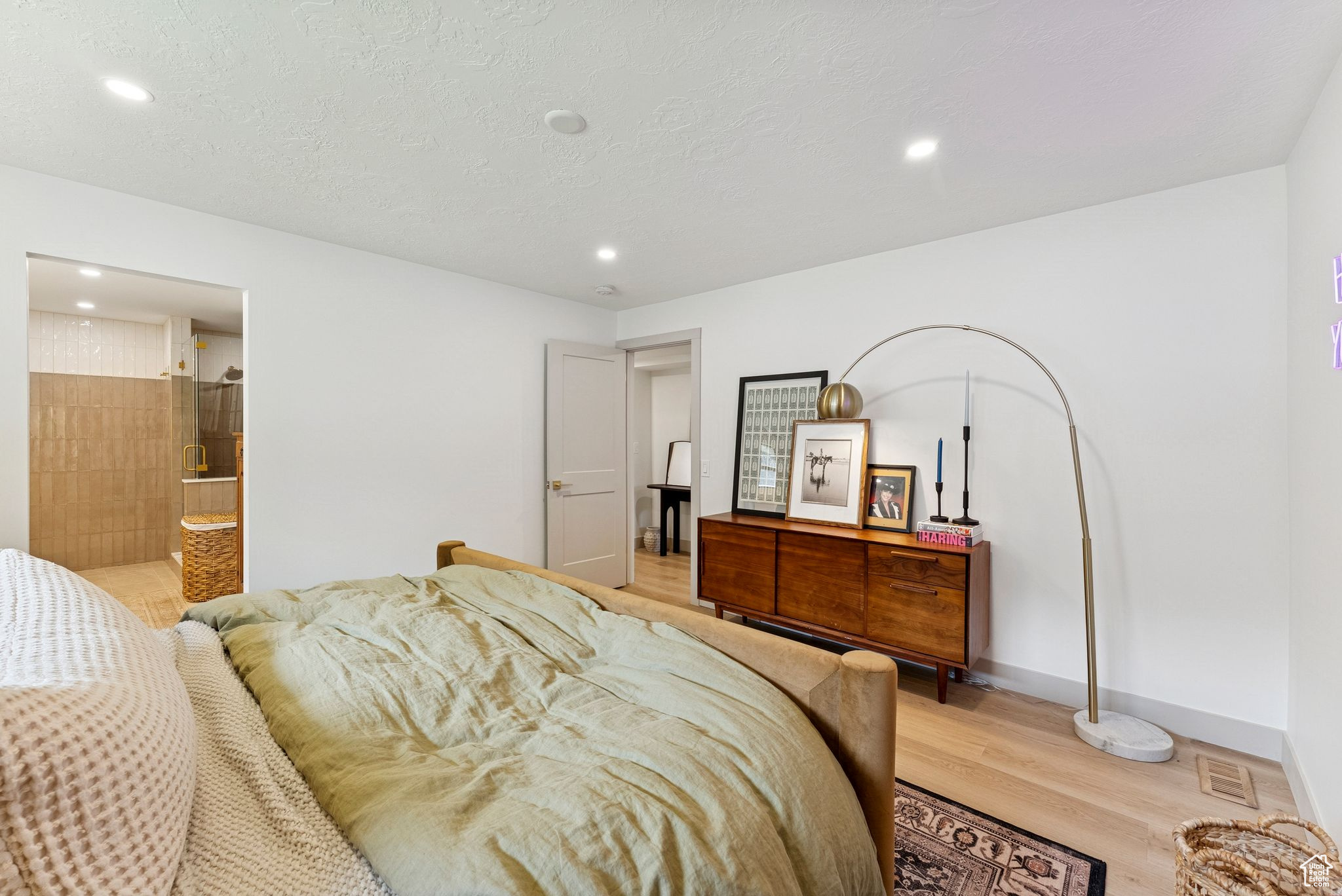 WILLOWCREST - Residential
