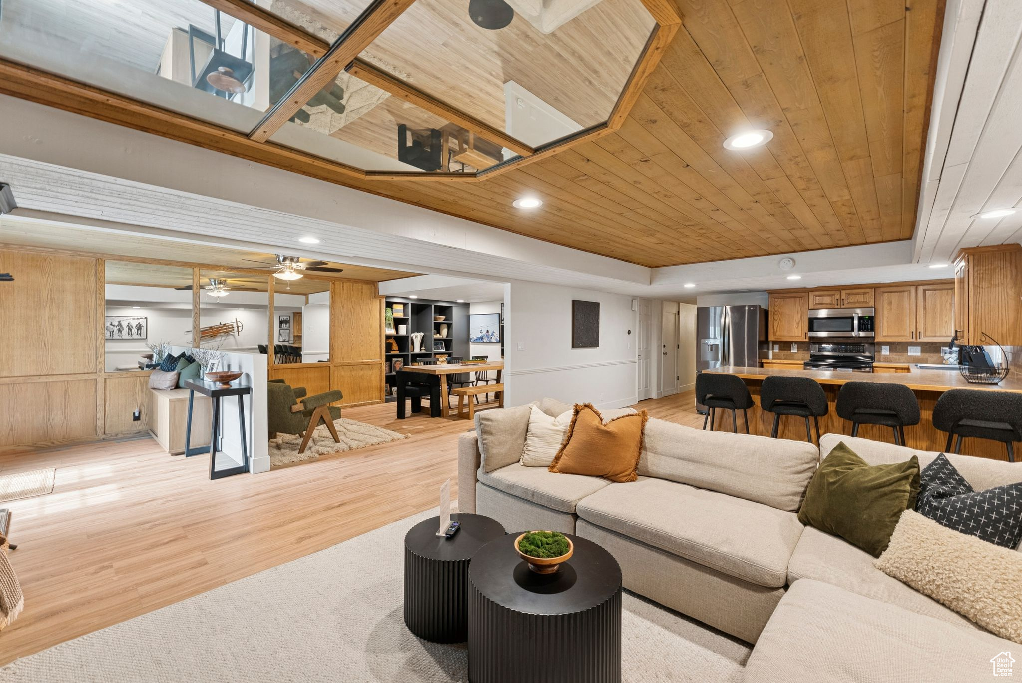 WILLOWCREST - Residential