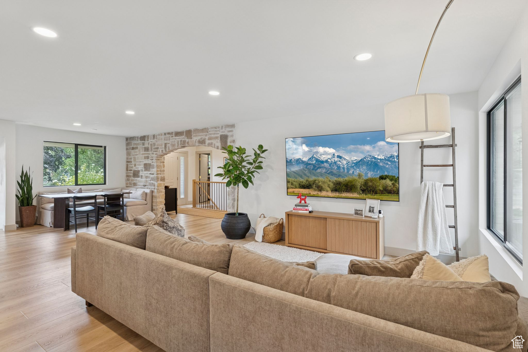 WILLOWCREST - Residential