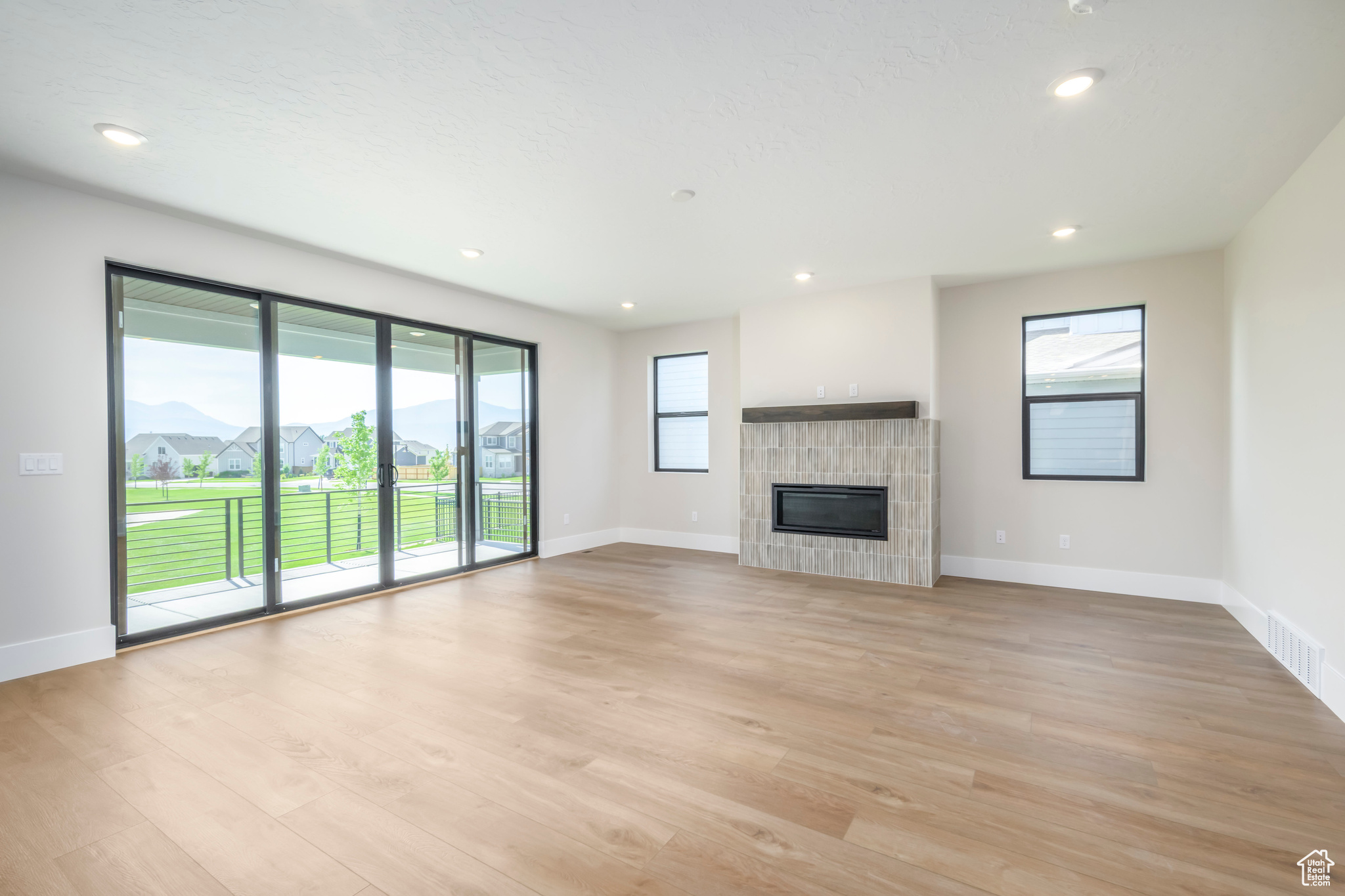 LAKE CREEK - Residential