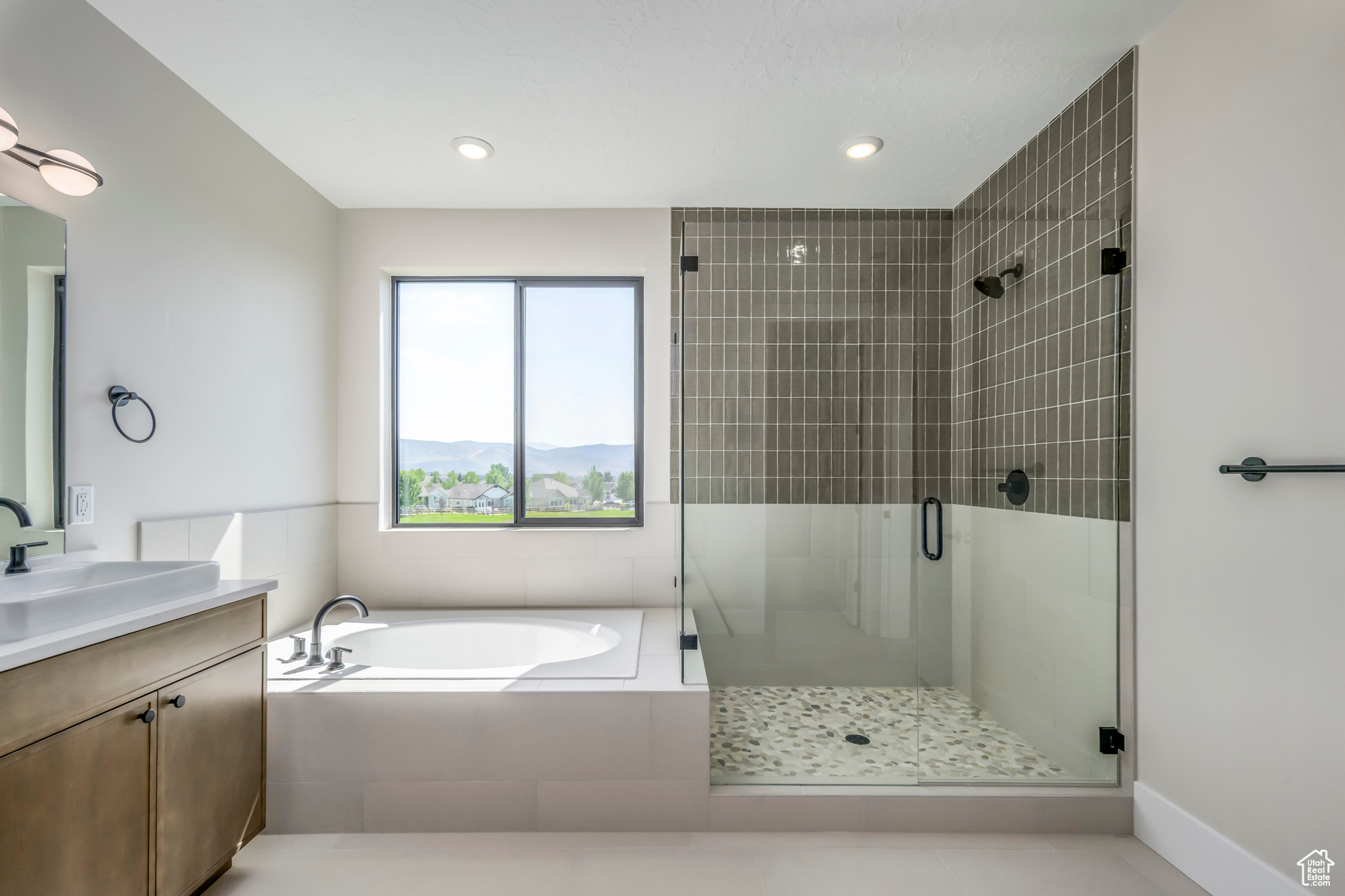 LAKE CREEK - Residential