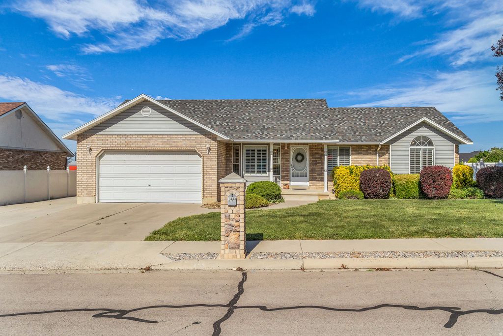 Photo of 1433 N 1250 E, Lehi, UT 84043 (MLS # 2157662)