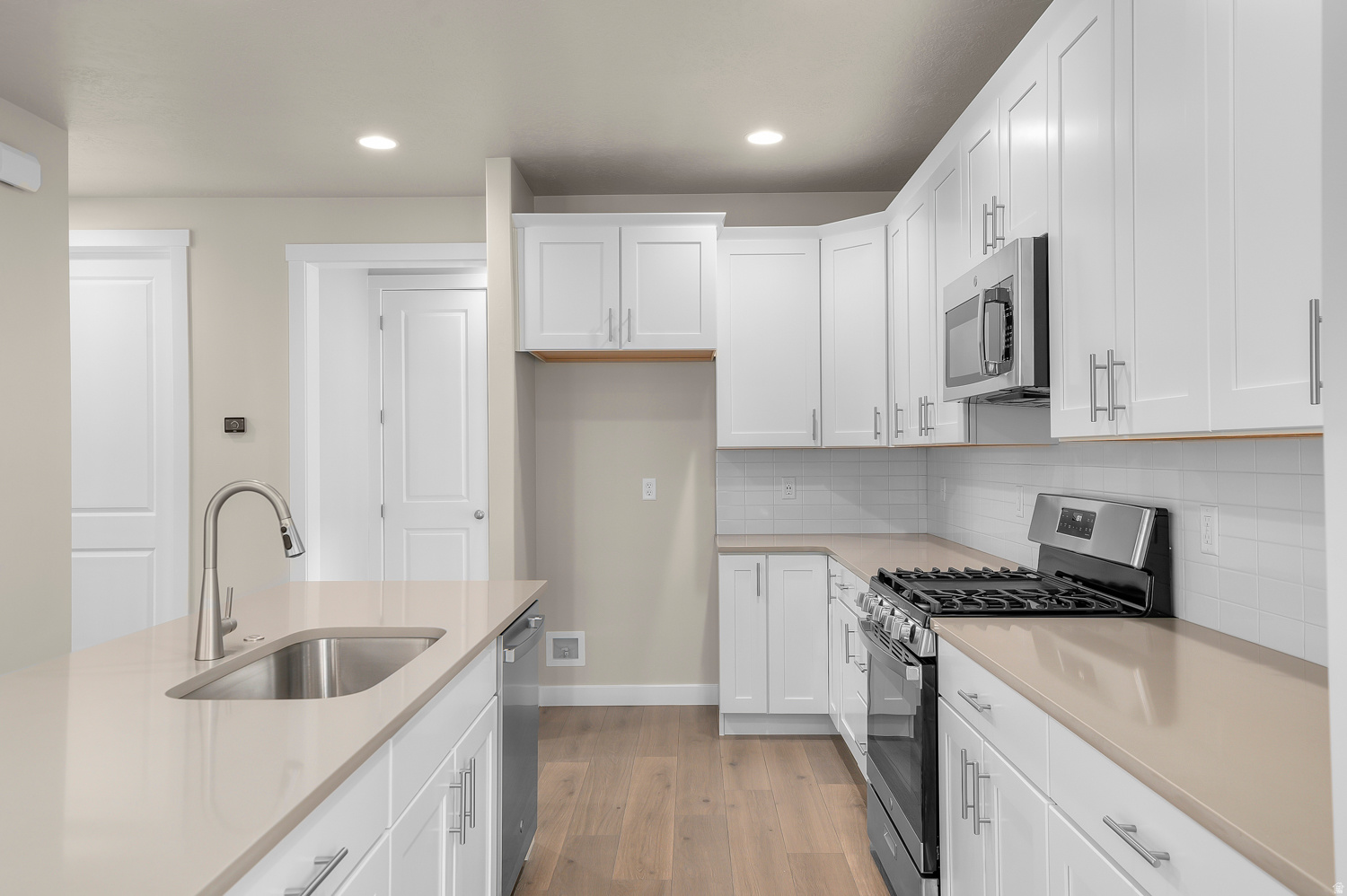 DAYBREAK CASCADES 202 - Residential