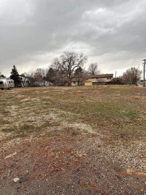 Photo of 3526 E FORT UNION BVD BLVD, Cottonwood Heights, UT 84121 (MLS # 2129947)