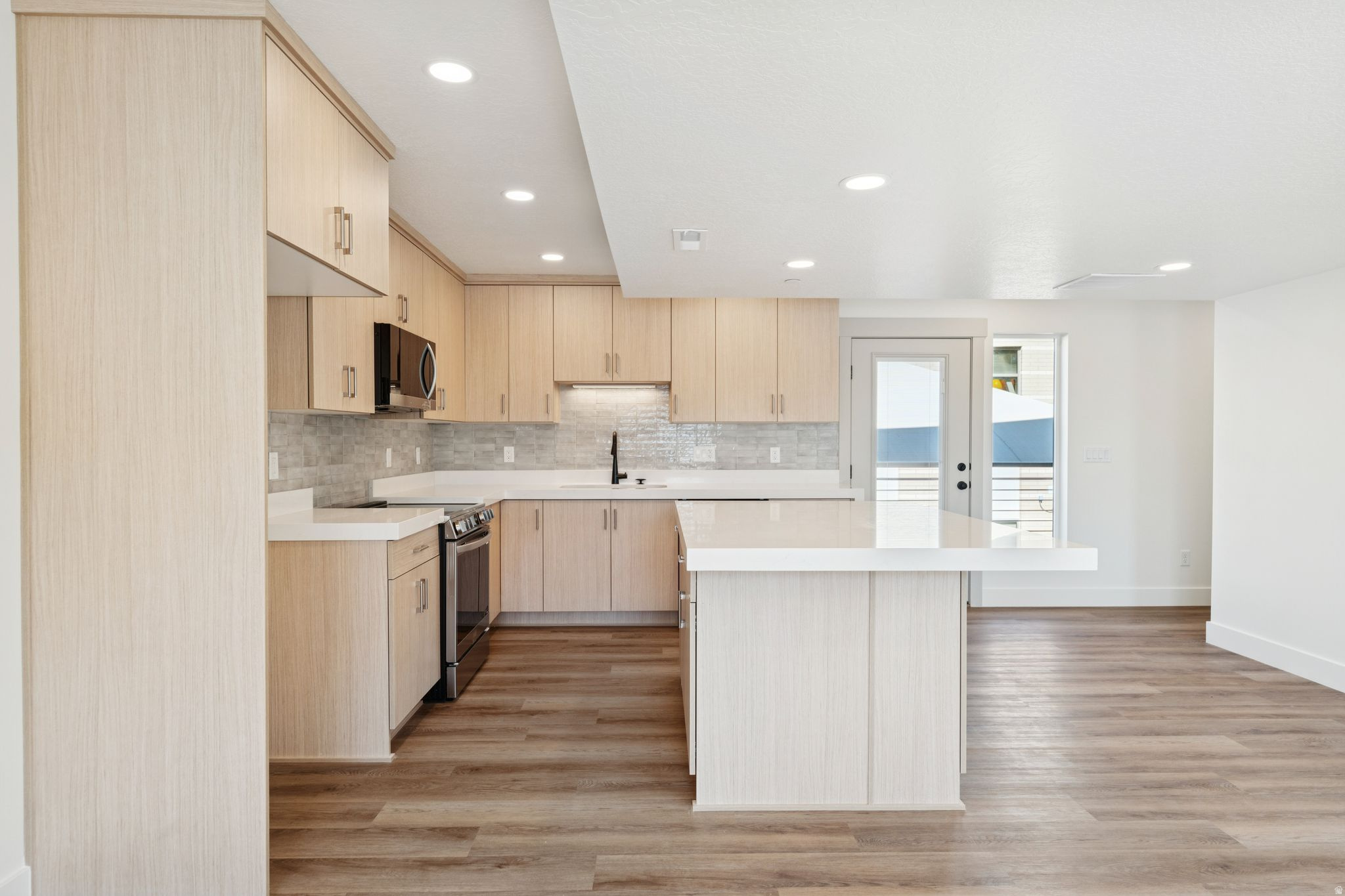 THE BROOKS ON MAIN - Residential