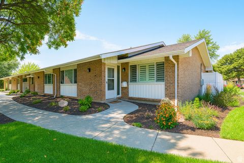 Photo of 862 E THREE FOUNTAINS DR S #208, Murray, UT 84107 (MLS # 2107917)
