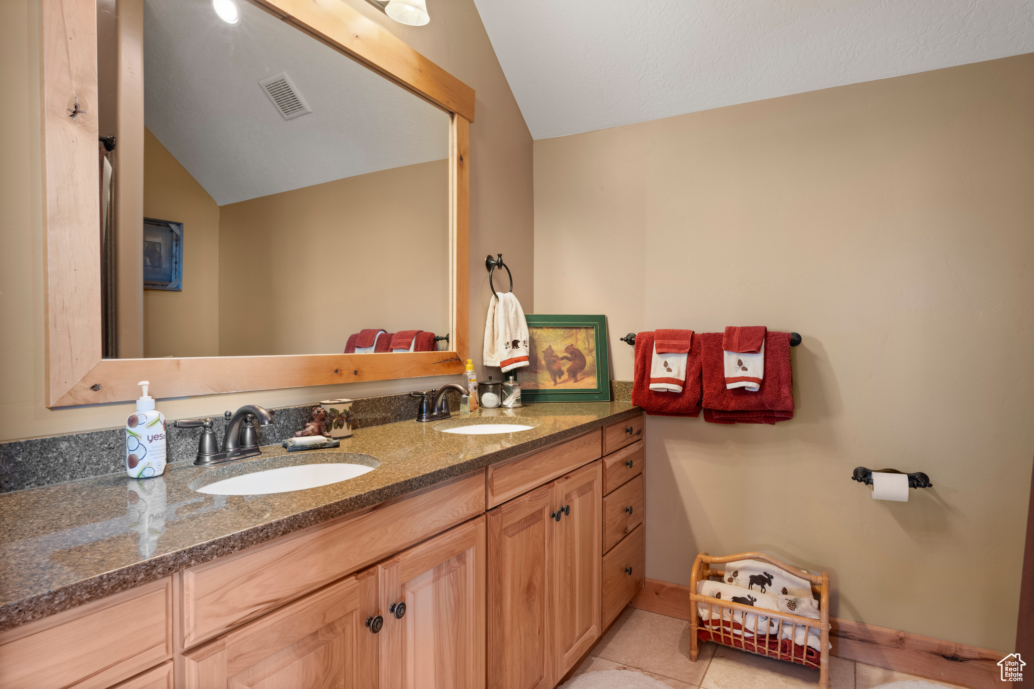 679 N Cambry Dr, Garden City, Utah image 22