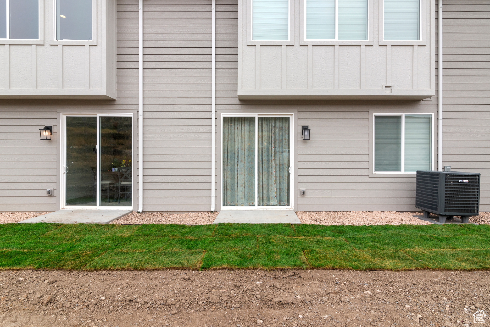 PARADISE PARKWAY - Residential