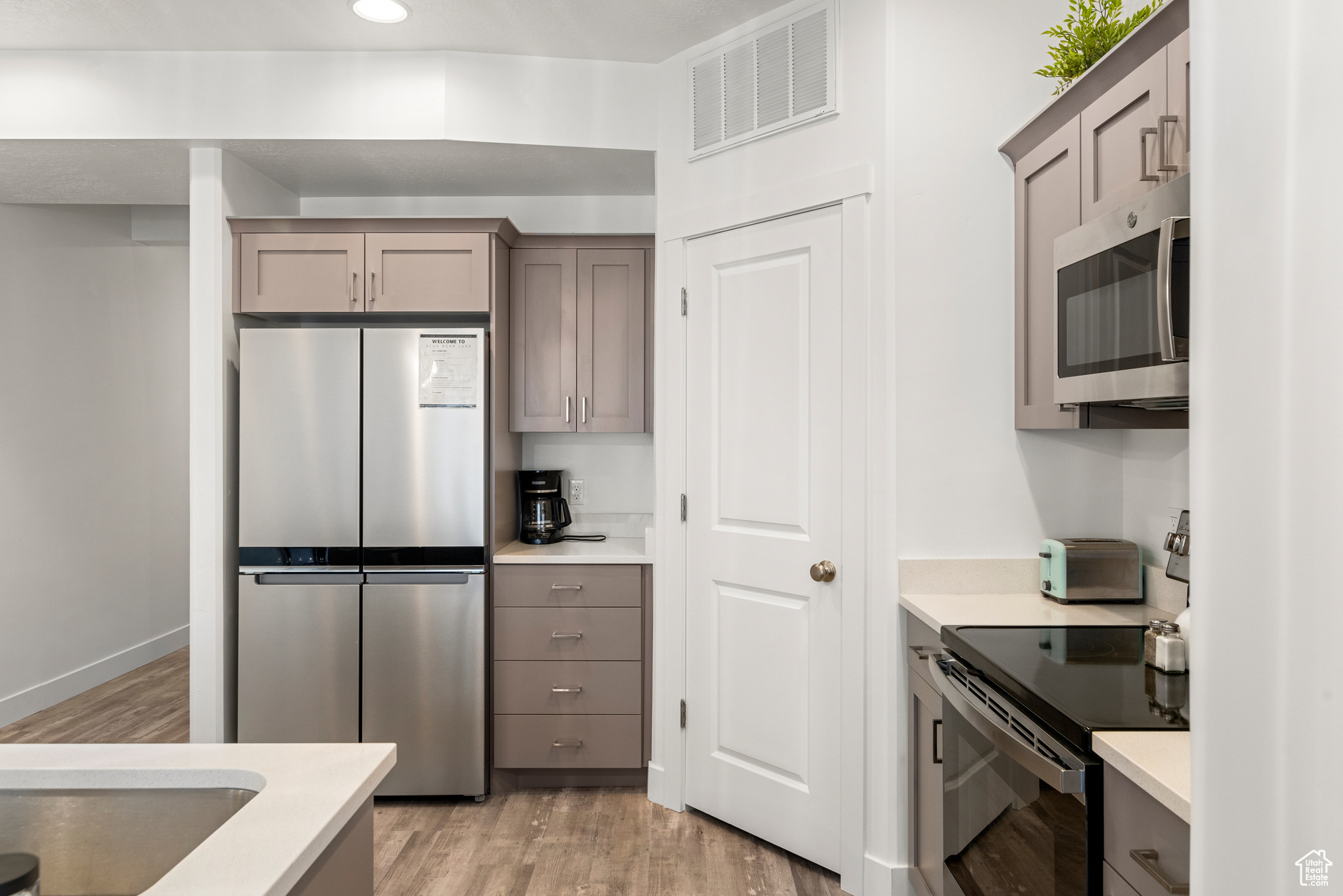 PARADISE PARKWAY - Residential