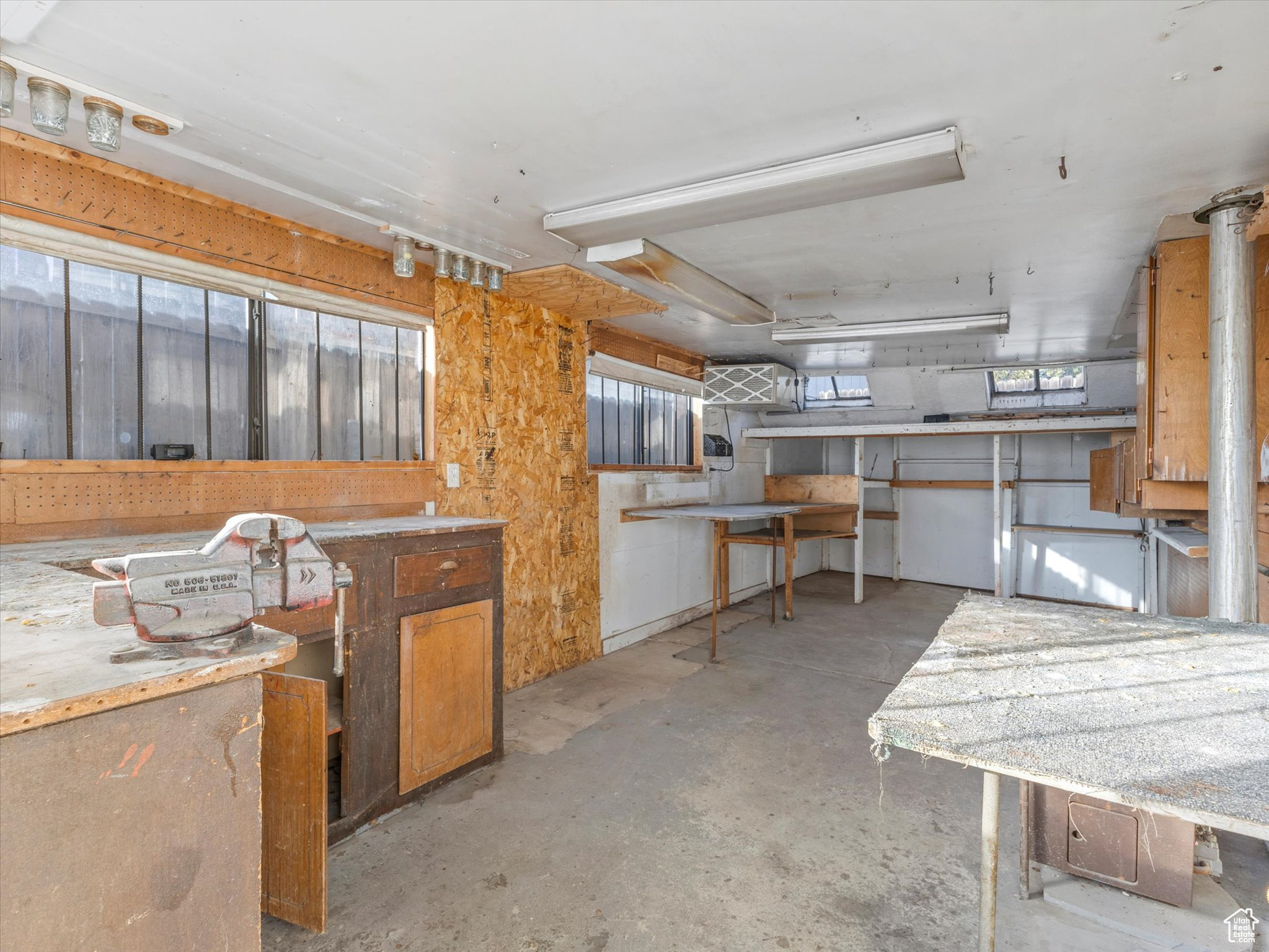 FERRELAND ACRES - Residential