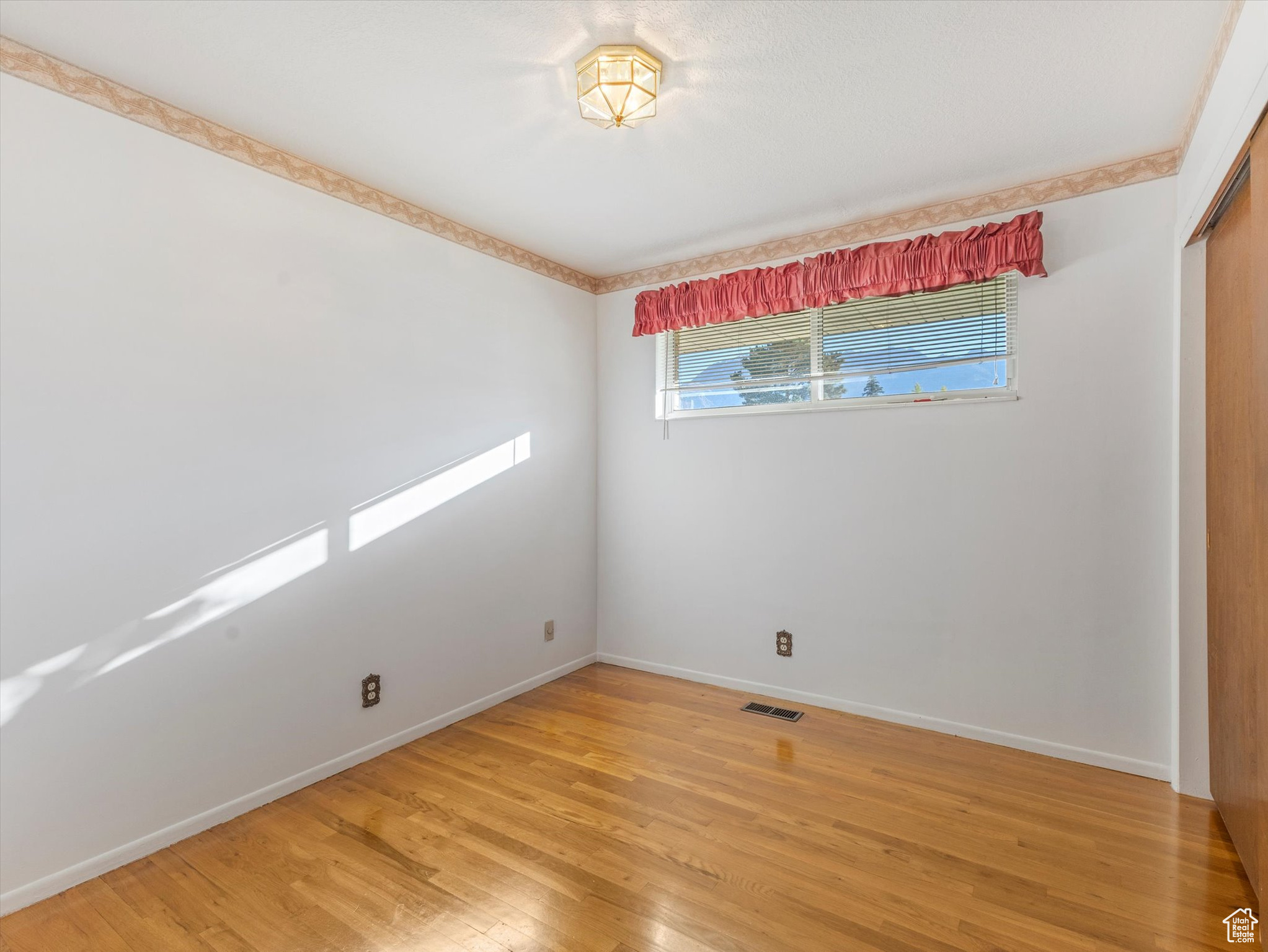 FERRELAND ACRES - Residential