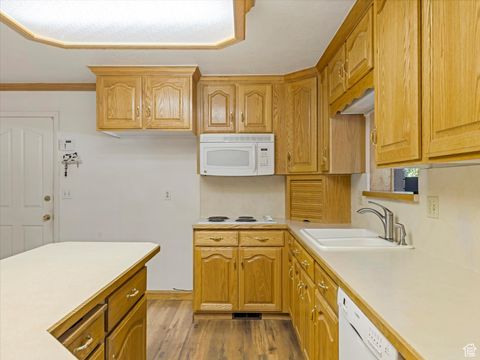 Tiny photo for 7138 S CHRIS LN E, Cottonwood Heights, UT 84121 (MLS # 2117789)
