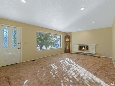 Tiny photo for 7138 S CHRIS LN E, Cottonwood Heights, UT 84121 (MLS # 2117789)