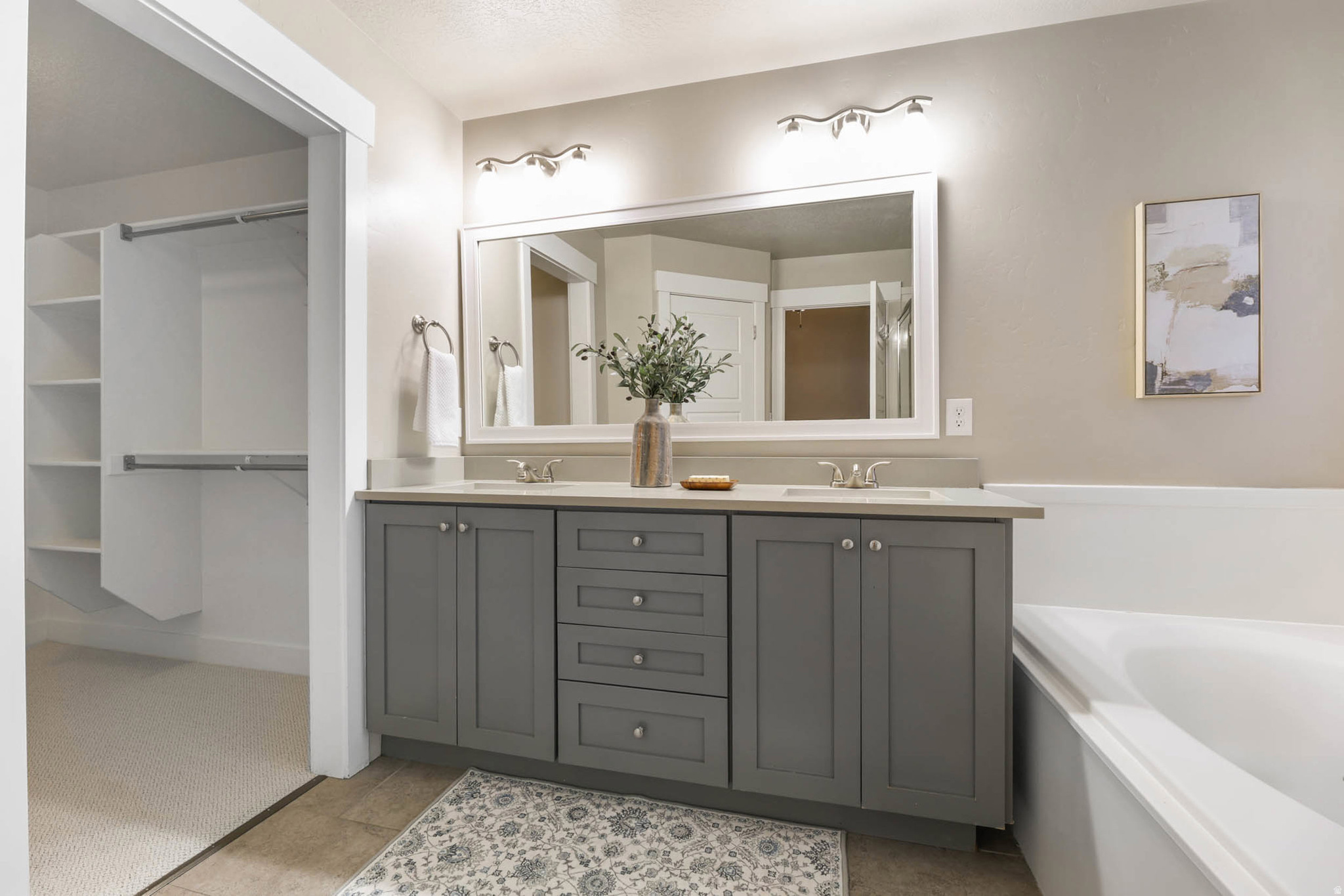 EAST MOUNTAIN - Residential