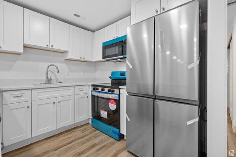 Tiny photo for 624 W ASPEN HILLS BLVD, Saratoga Springs, UT 84045 (MLS # 2116497)