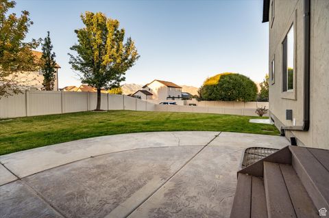 Tiny photo for 624 W ASPEN HILLS BLVD, Saratoga Springs, UT 84045 (MLS # 2116497)