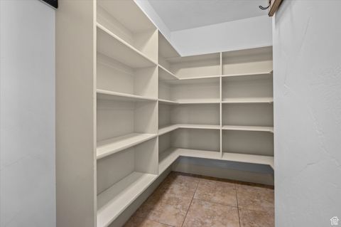 Tiny photo for 624 W ASPEN HILLS BLVD, Saratoga Springs, UT 84045 (MLS # 2116497)