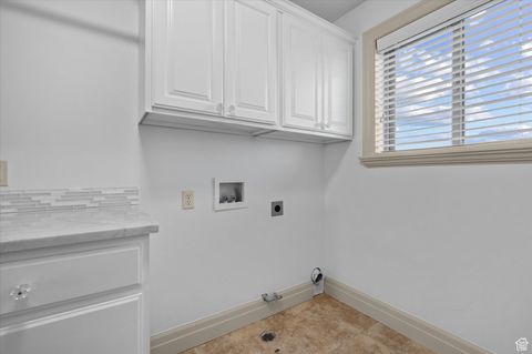 Tiny photo for 624 W ASPEN HILLS BLVD, Saratoga Springs, UT 84045 (MLS # 2116497)